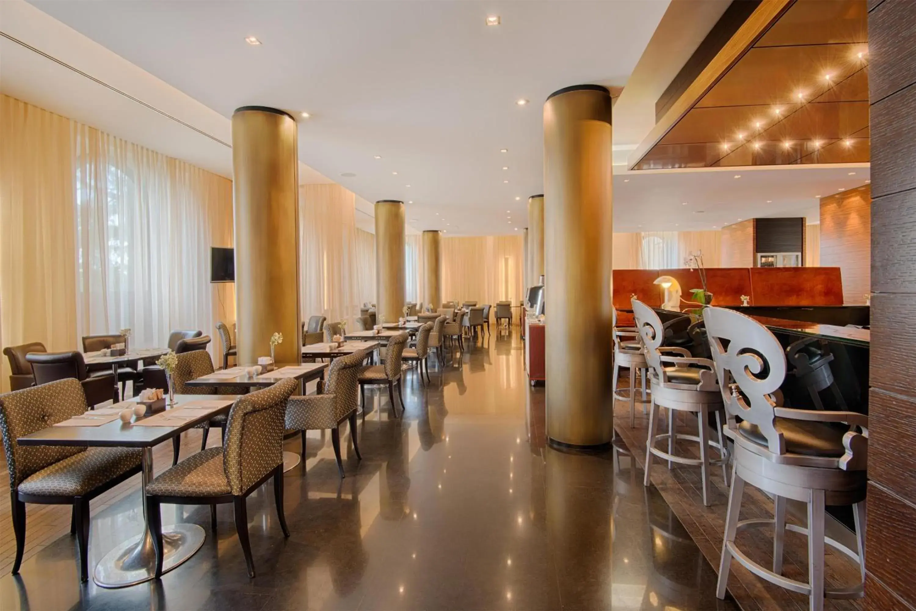 Restaurant/places to eat in NH Siena Restaurant/places to eat in NH Siena