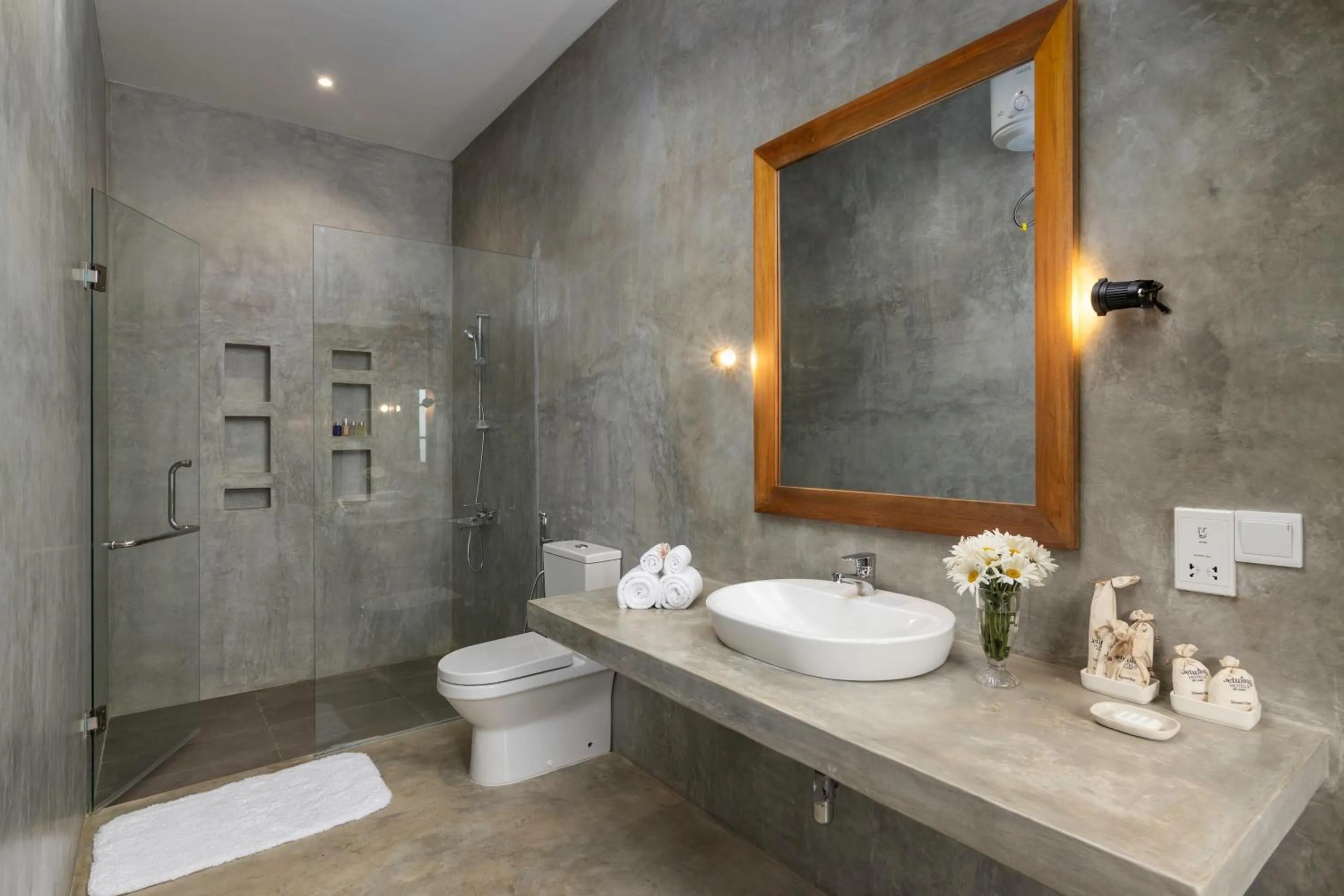 Bathroom in Jetwing Broomfield Bungalow