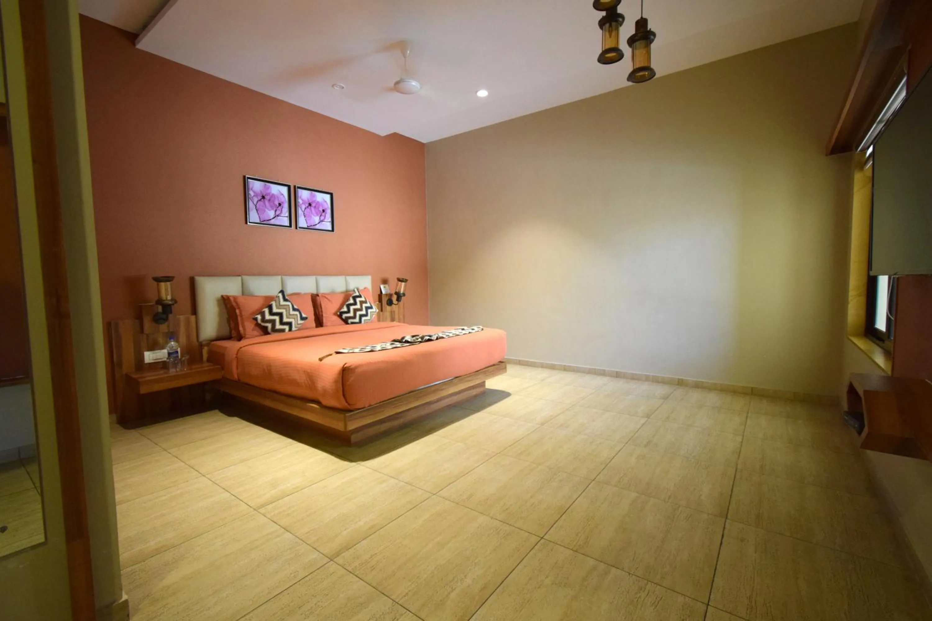 Bedroom in Bapu's Resort, Dwarka