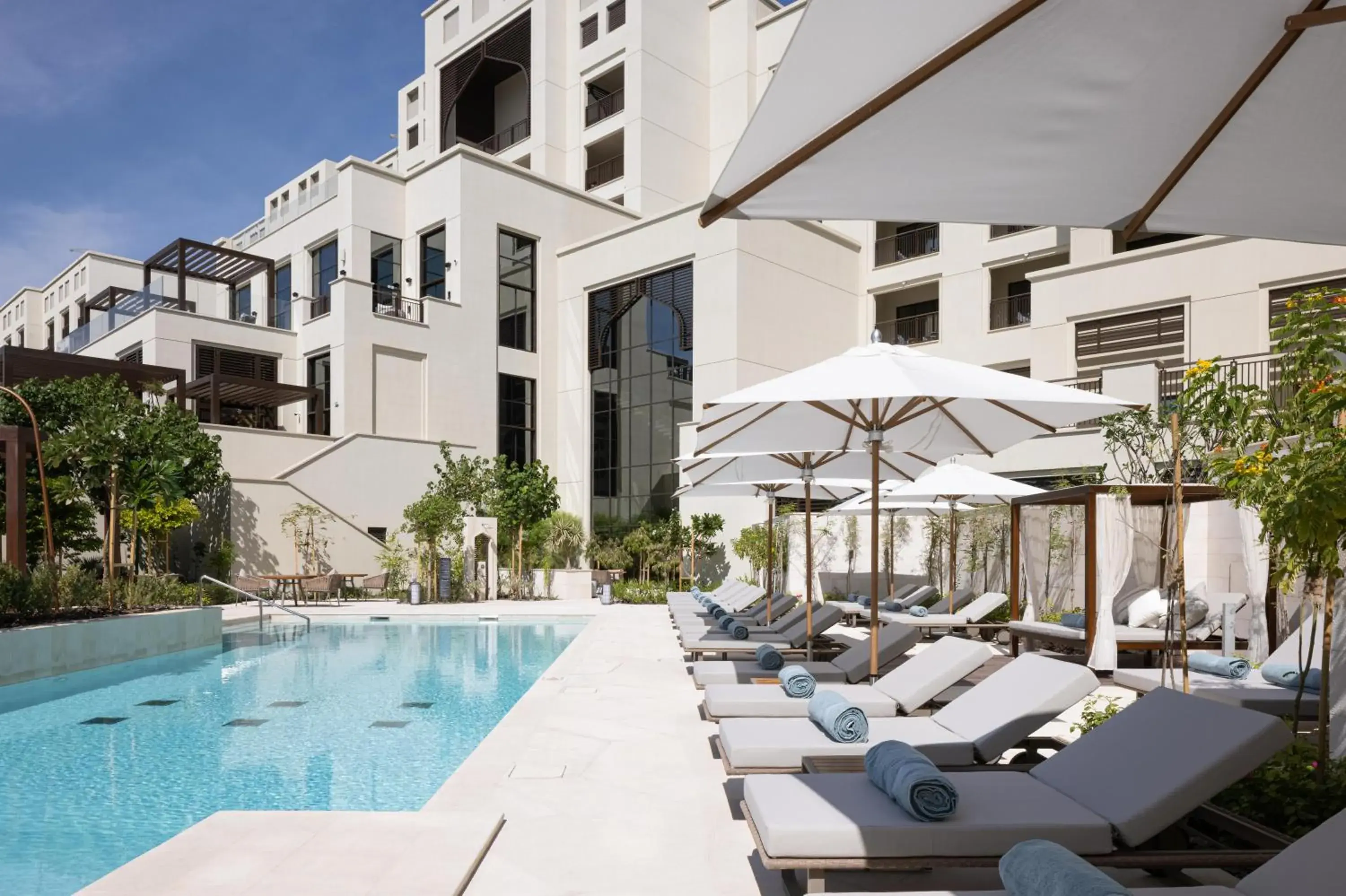 Swimming pool in Jumeirah Gulf of Bahrain Swimming pool in Jumeirah Gulf of Bahrain