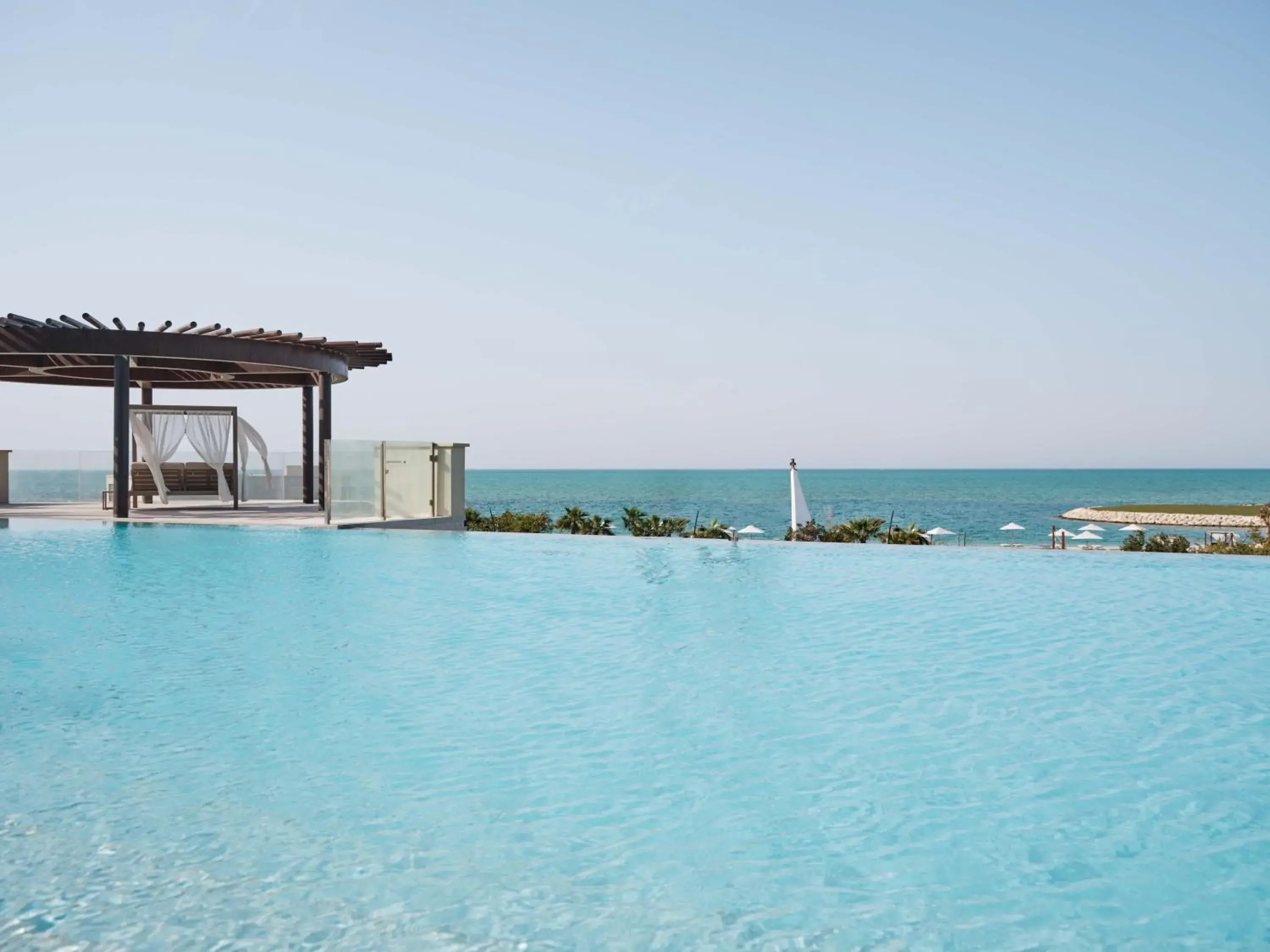 Swimming pool in Jumeirah Gulf of Bahrain Swimming pool in Jumeirah Gulf of Bahrain