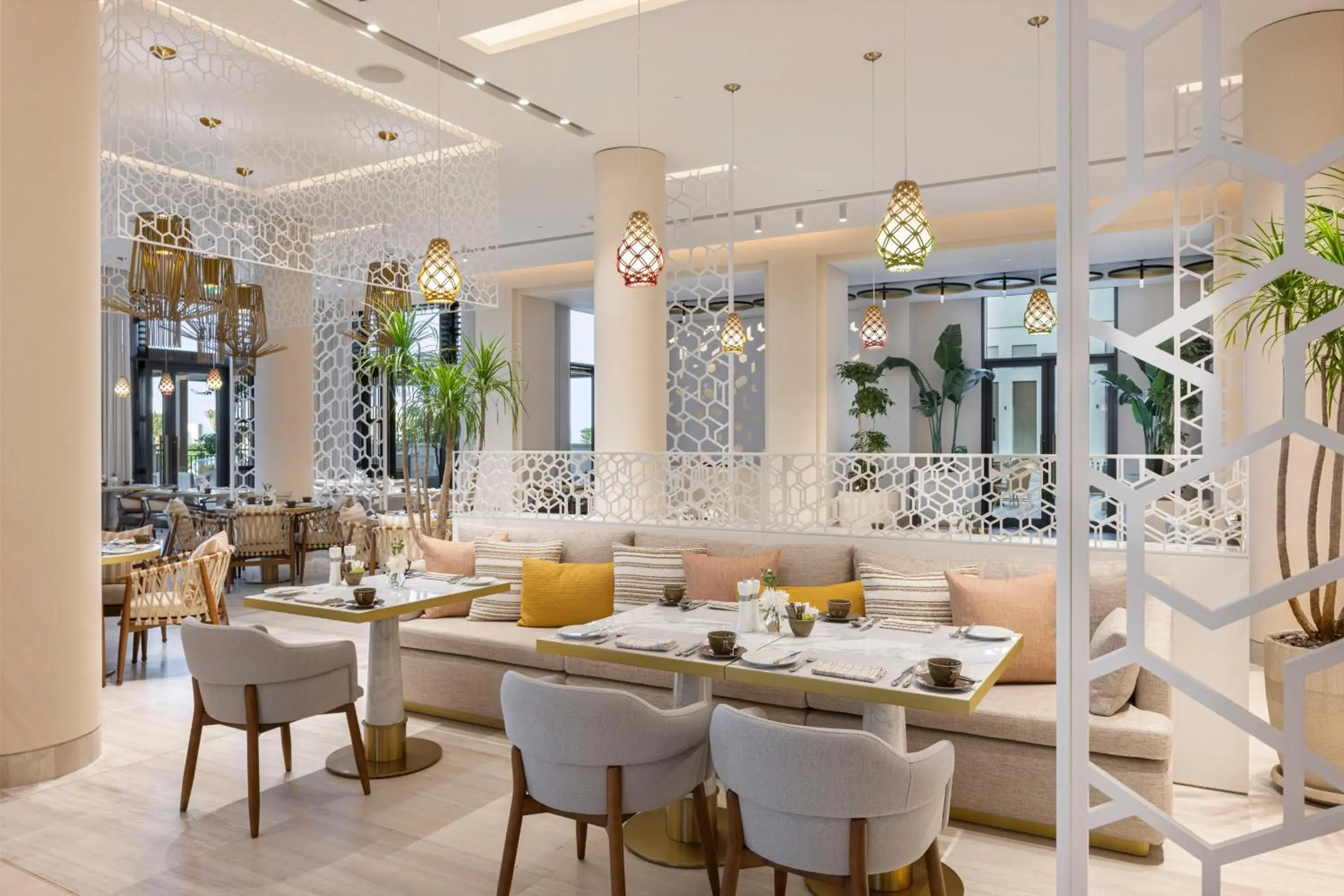 Restaurant/places to eat in Jumeirah Gulf of Bahrain Restaurant/places to eat in Jumeirah Gulf of Bahrain