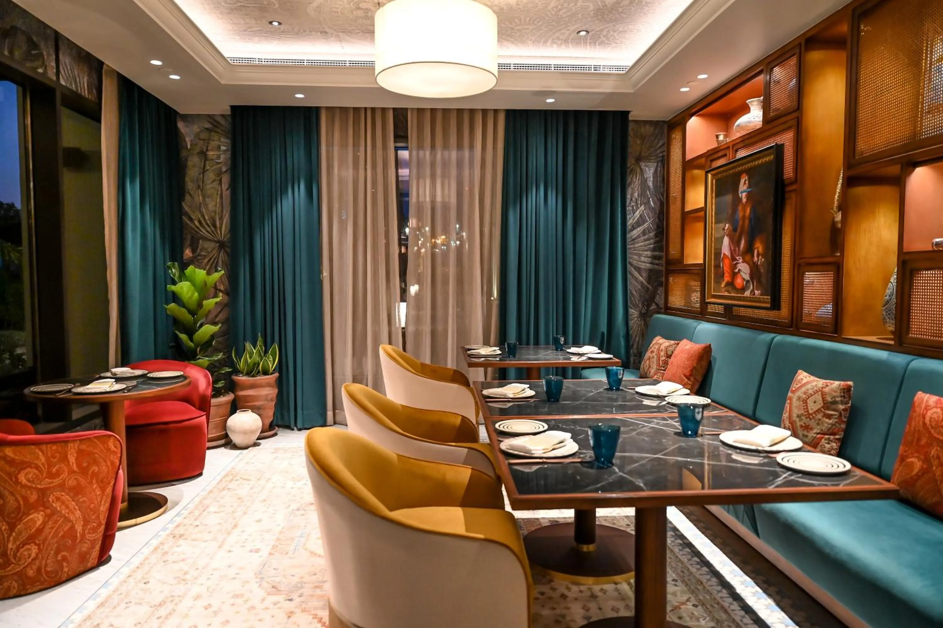 Restaurant/places to eat in Jumeirah Gulf of Bahrain