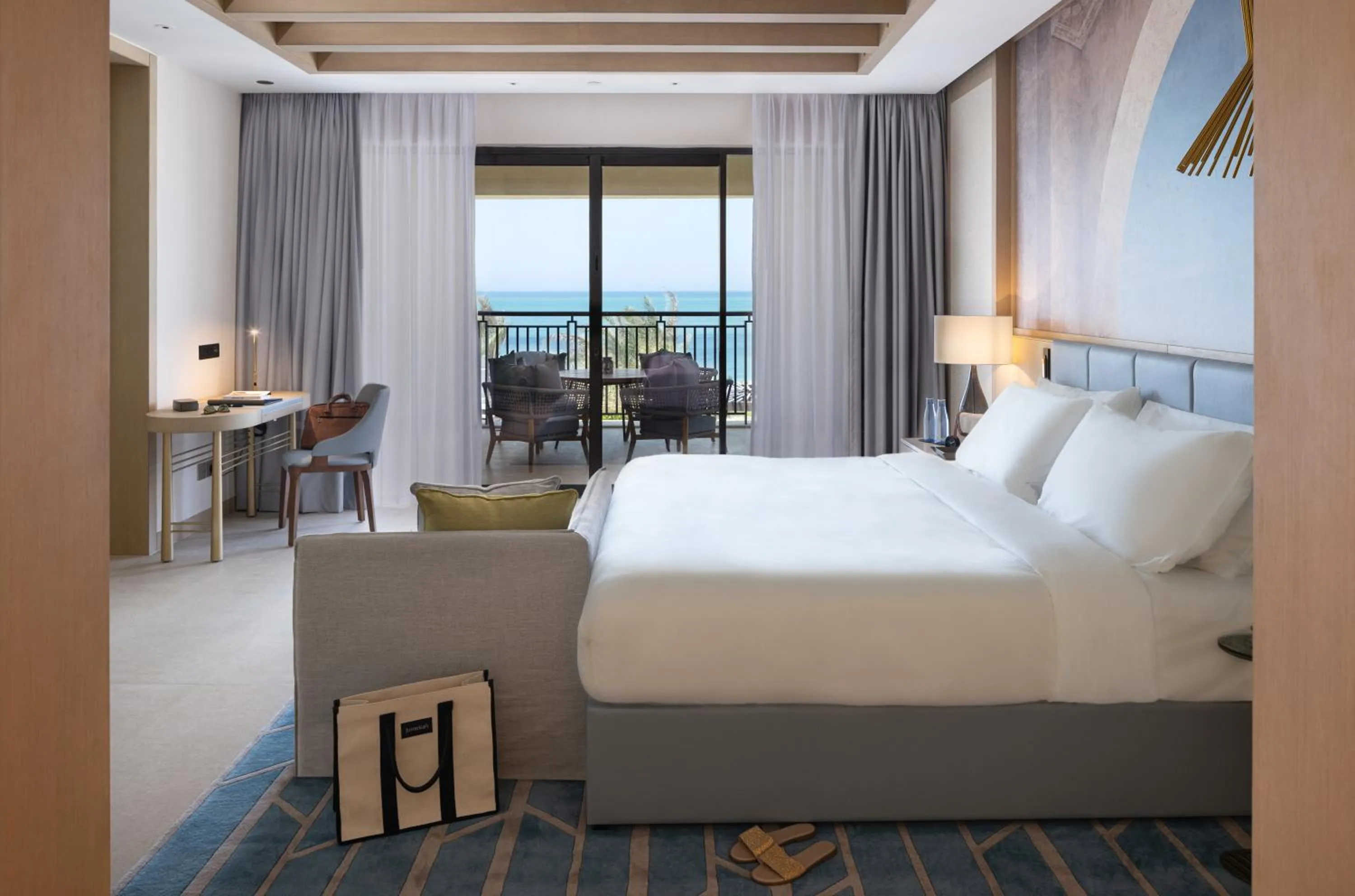 Photo of the whole room, Bed in Jumeirah Gulf of Bahrain