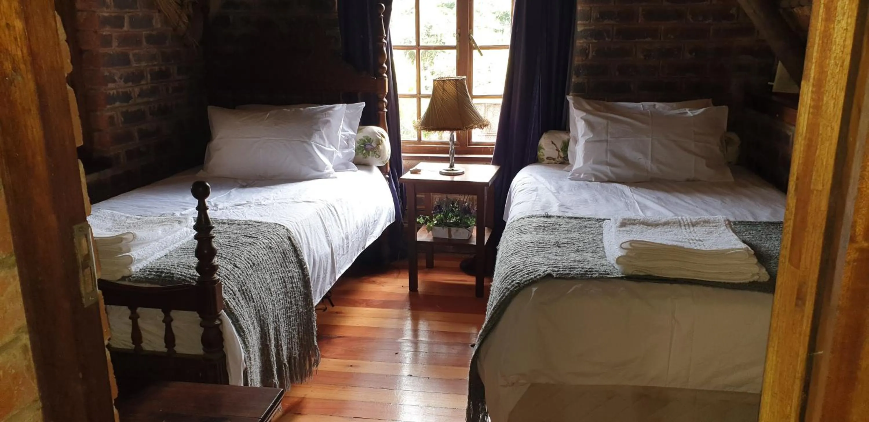 Photo of the whole room, Bed in The Lapa