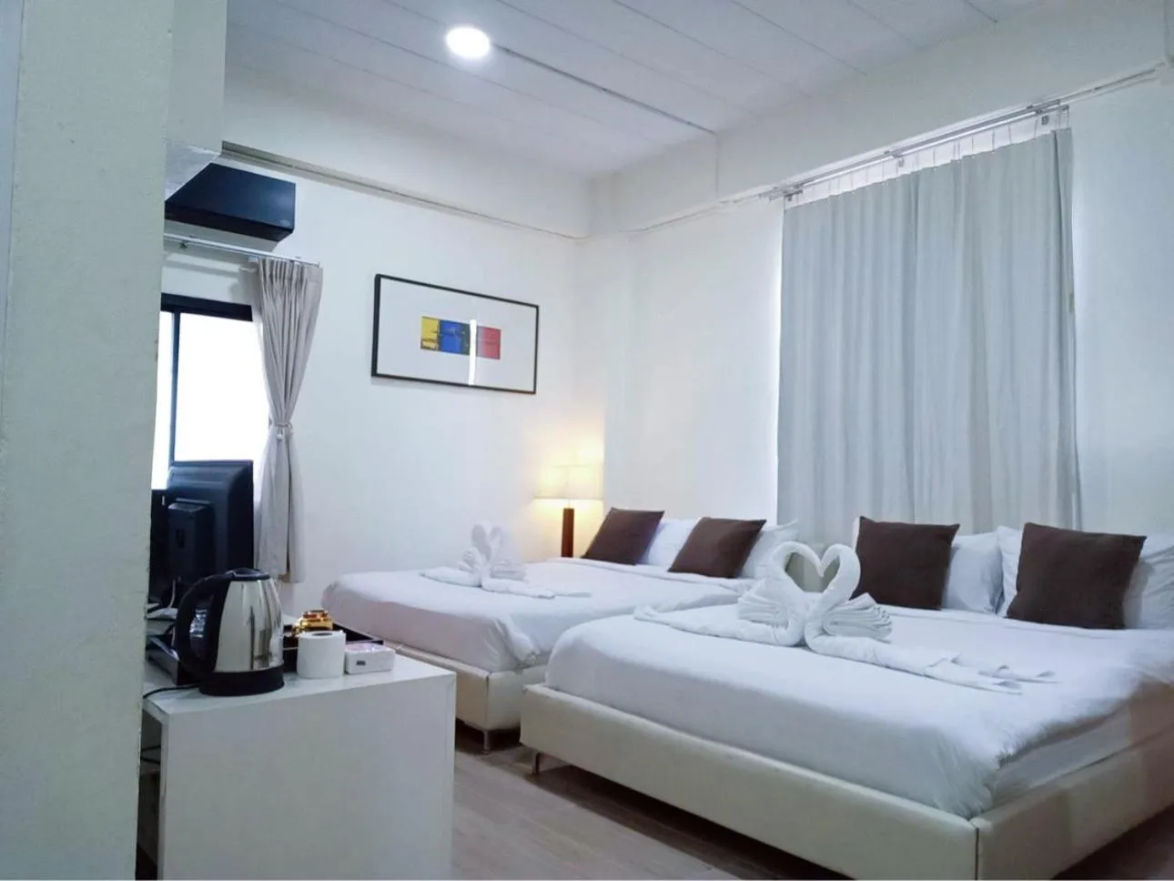 Photo of the whole room, Bed in Daddy Dream Hotel and Residence