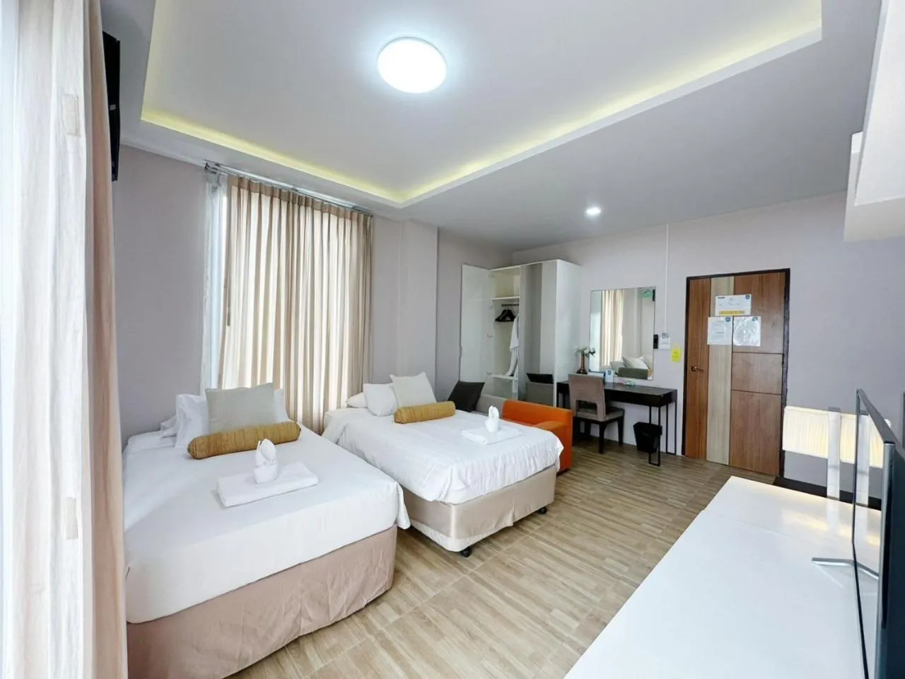 Photo of the whole room, Bed in Daddy Dream Hotel and Residence
