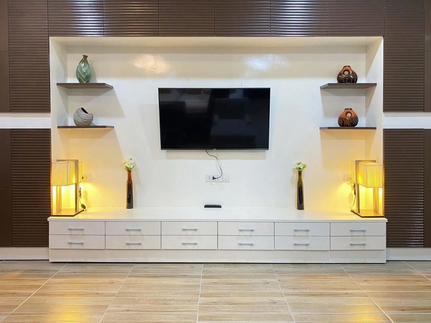 TV and multimedia in Daddy Dream Hotel and Residence