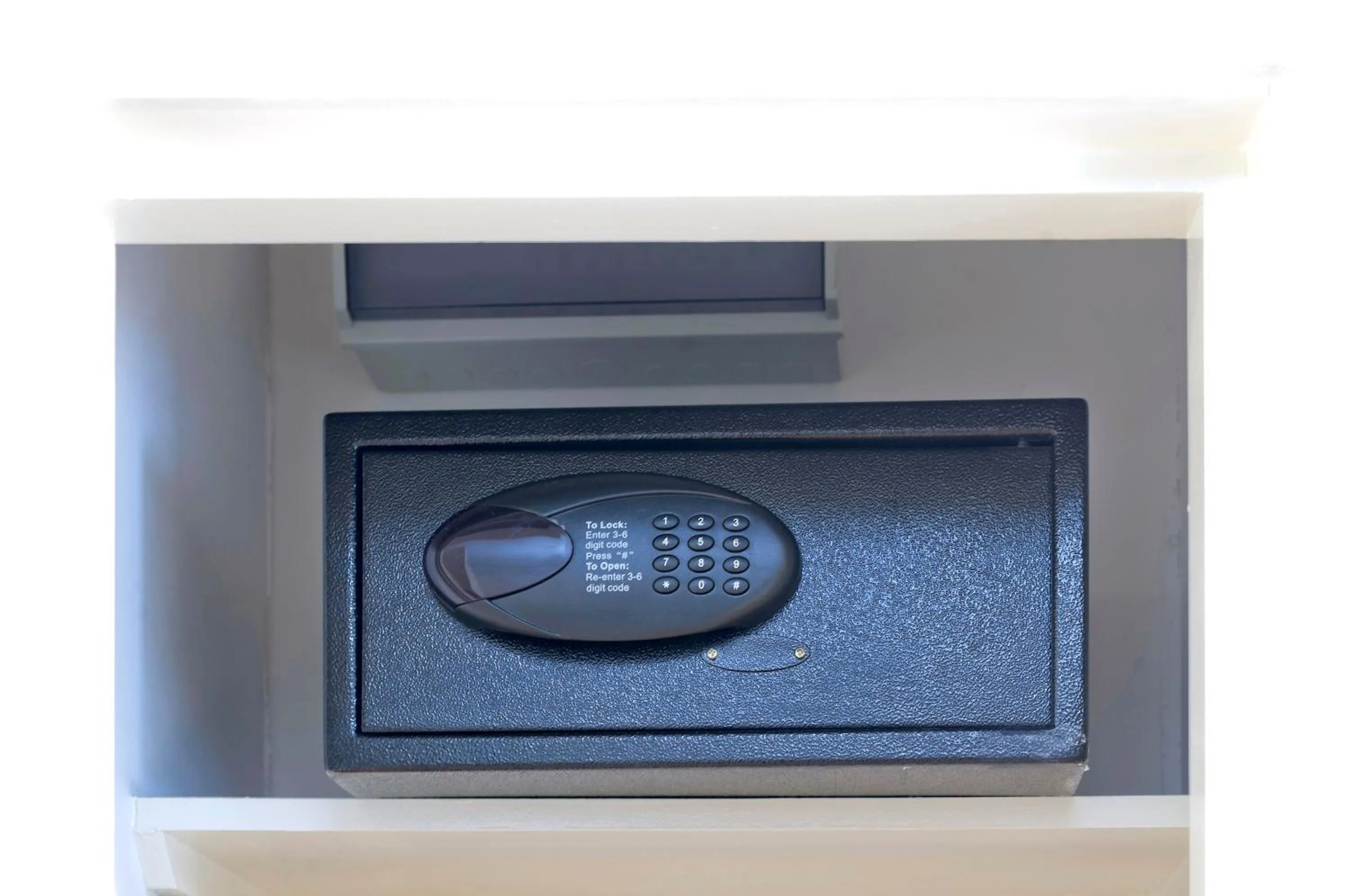 safe in Crane Court by City2Stay