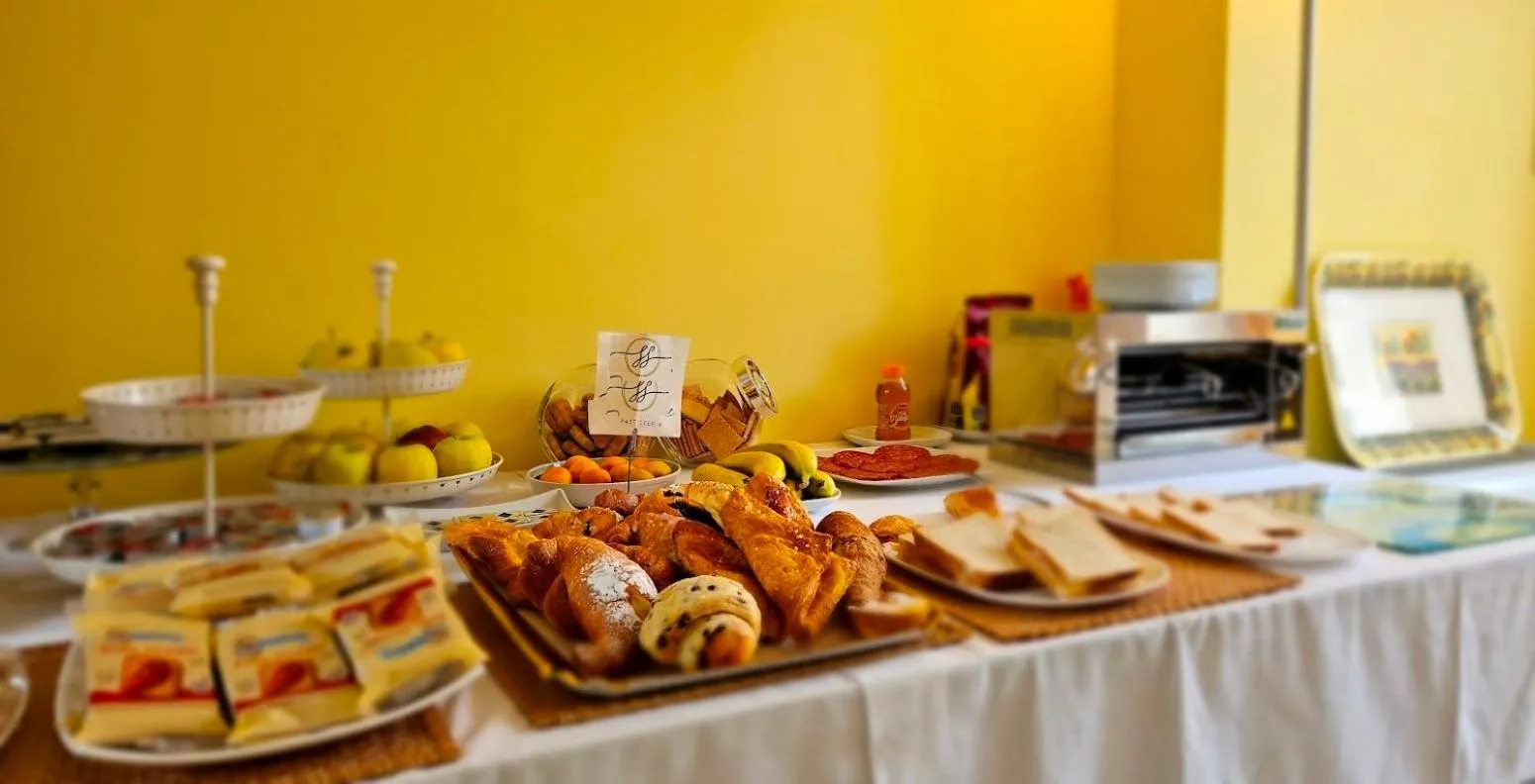 Breakfast in B&B Ai Cipressi