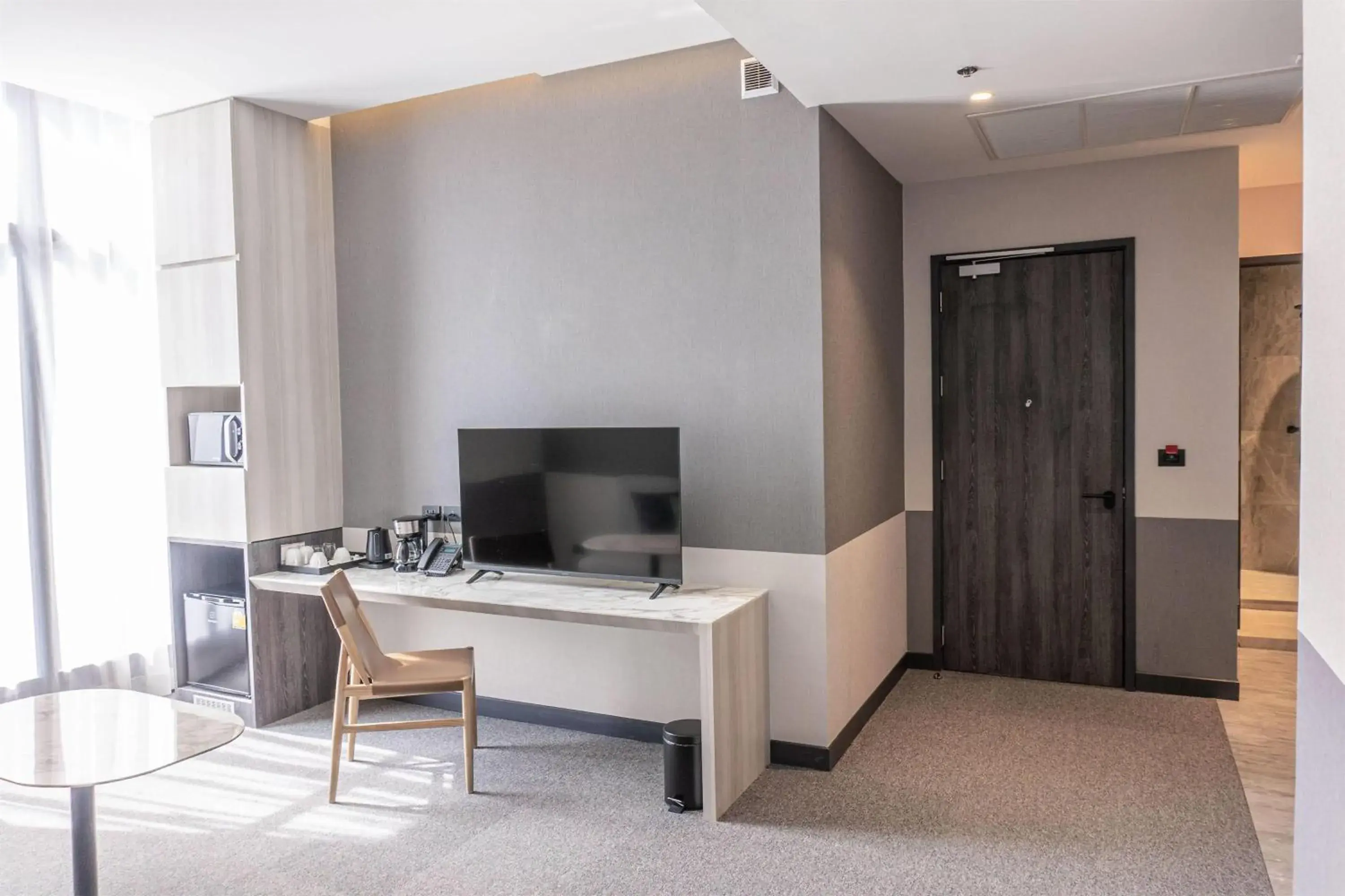 Photo of the whole room in Ramada Plaza by Wyndham Bangkok Sukhumvit 48 Photo of the whole room in Ramada Plaza by Wyndham Bangkok Sukhumvit 48