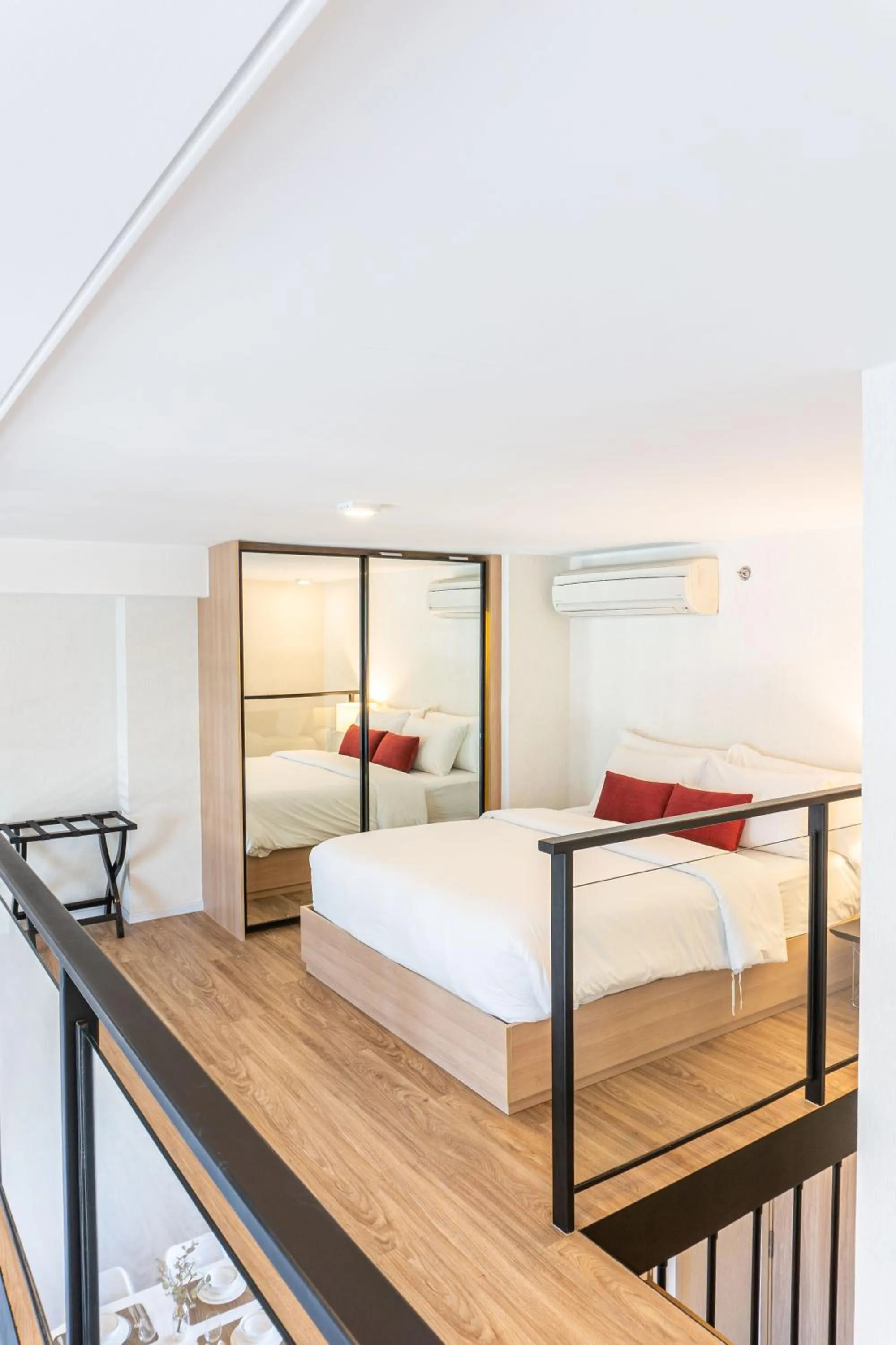 Bed in Ramada Plaza by Wyndham Bangkok Sukhumvit 48