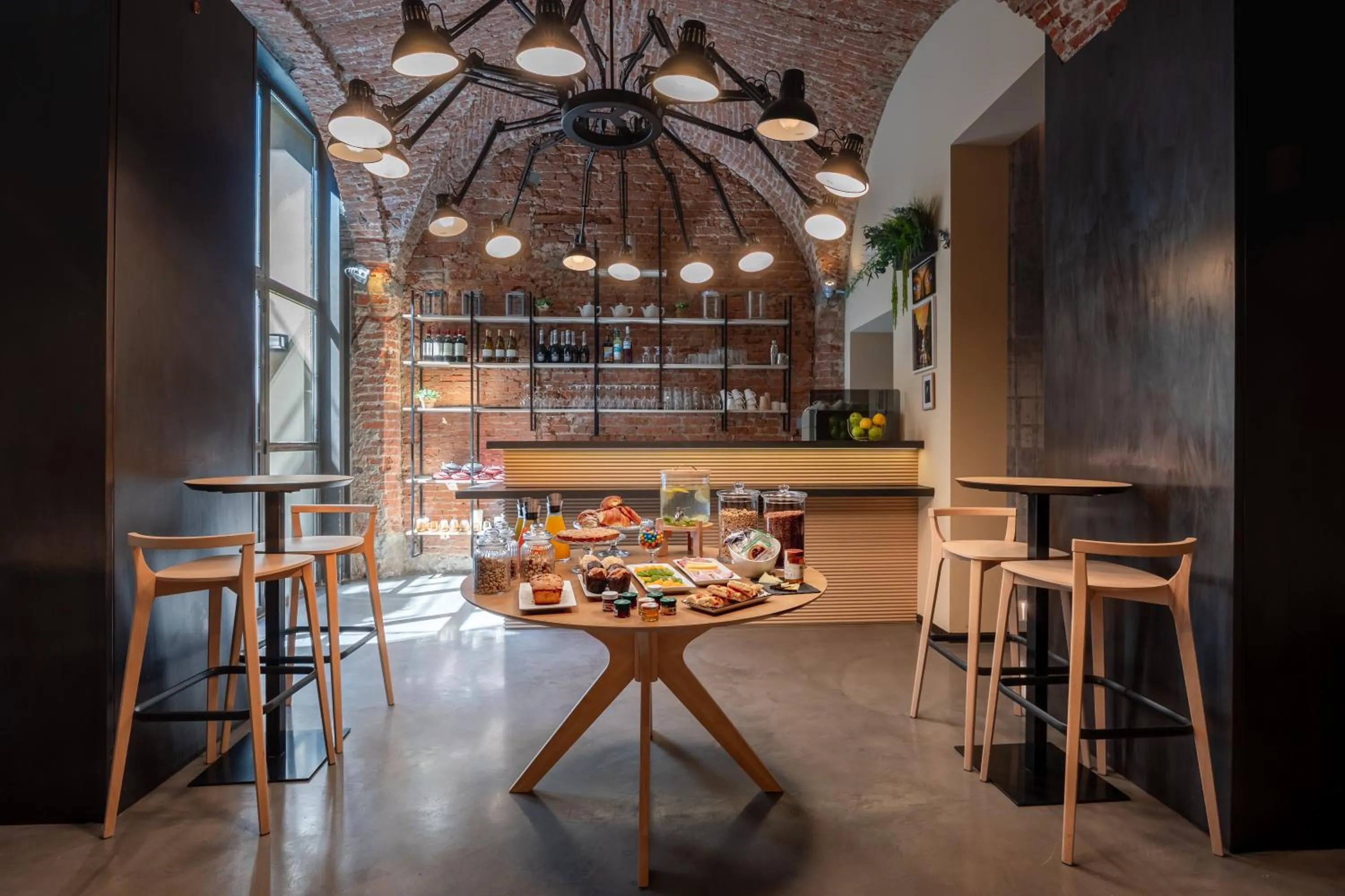 Buffet breakfast in Globus Urban Hotel