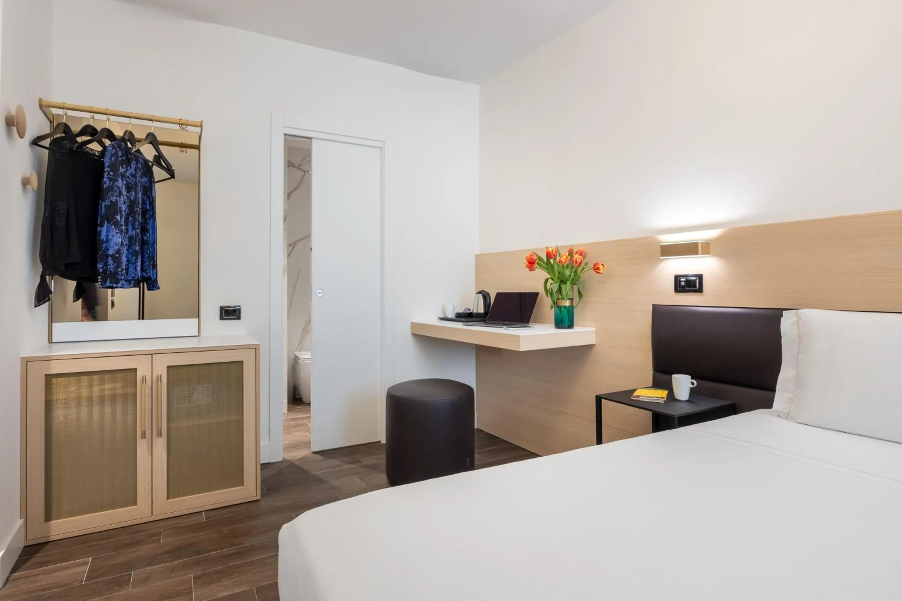 Bed in Globus Urban Hotel