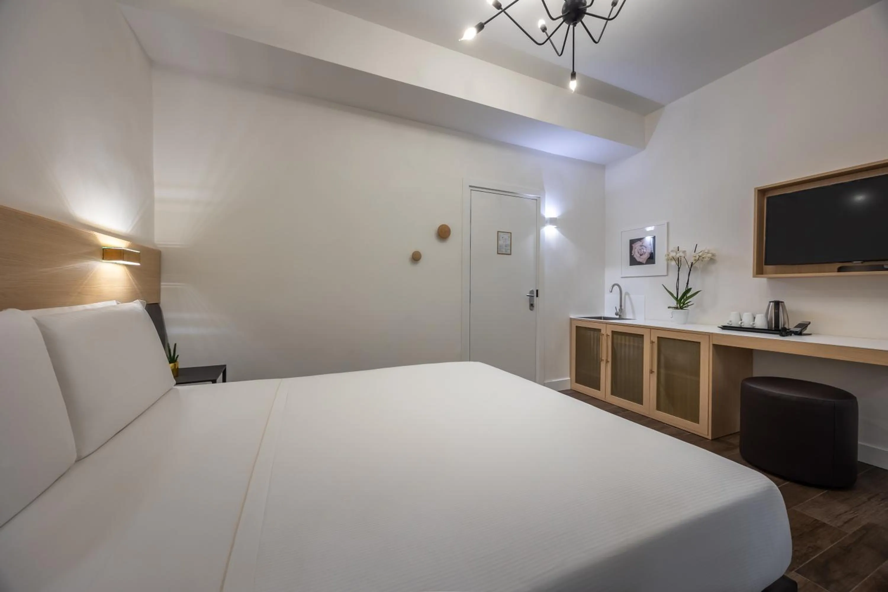 Bedroom, Bed in Globus Urban Hotel