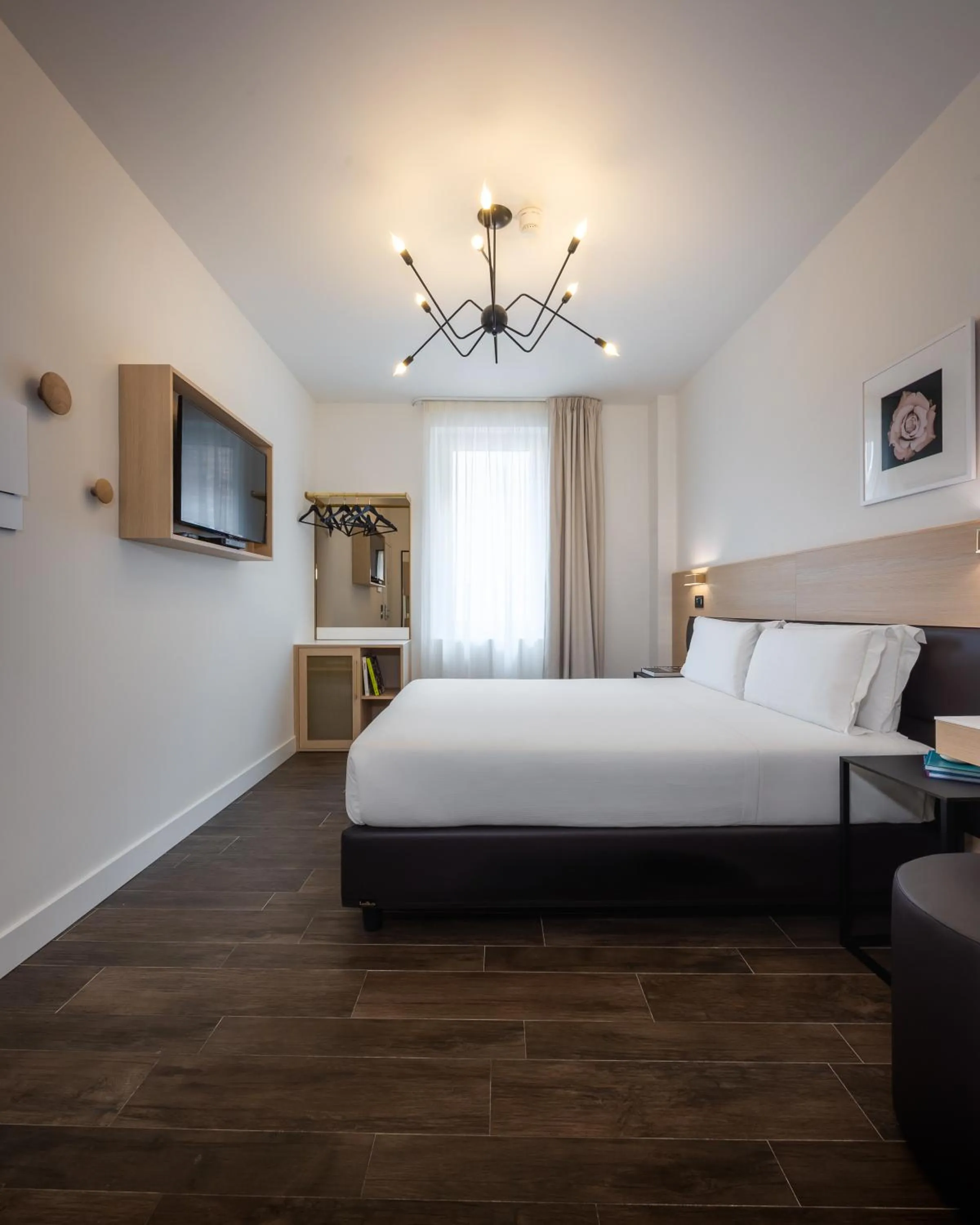 Bed in Globus Urban Hotel