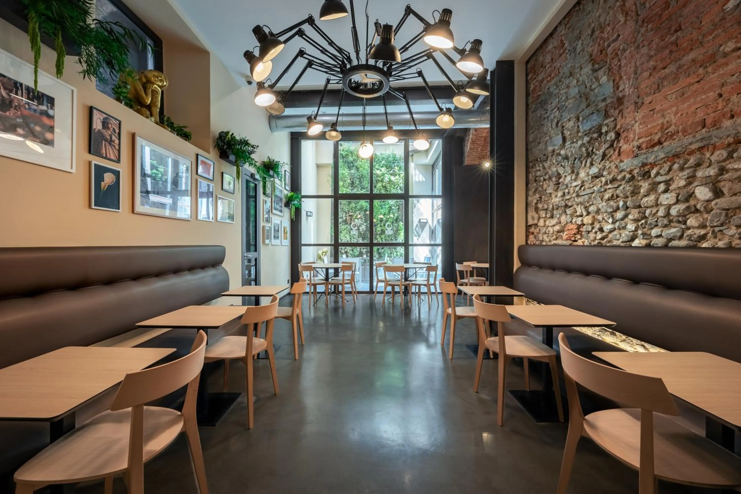 Breakfast in Globus Urban Hotel