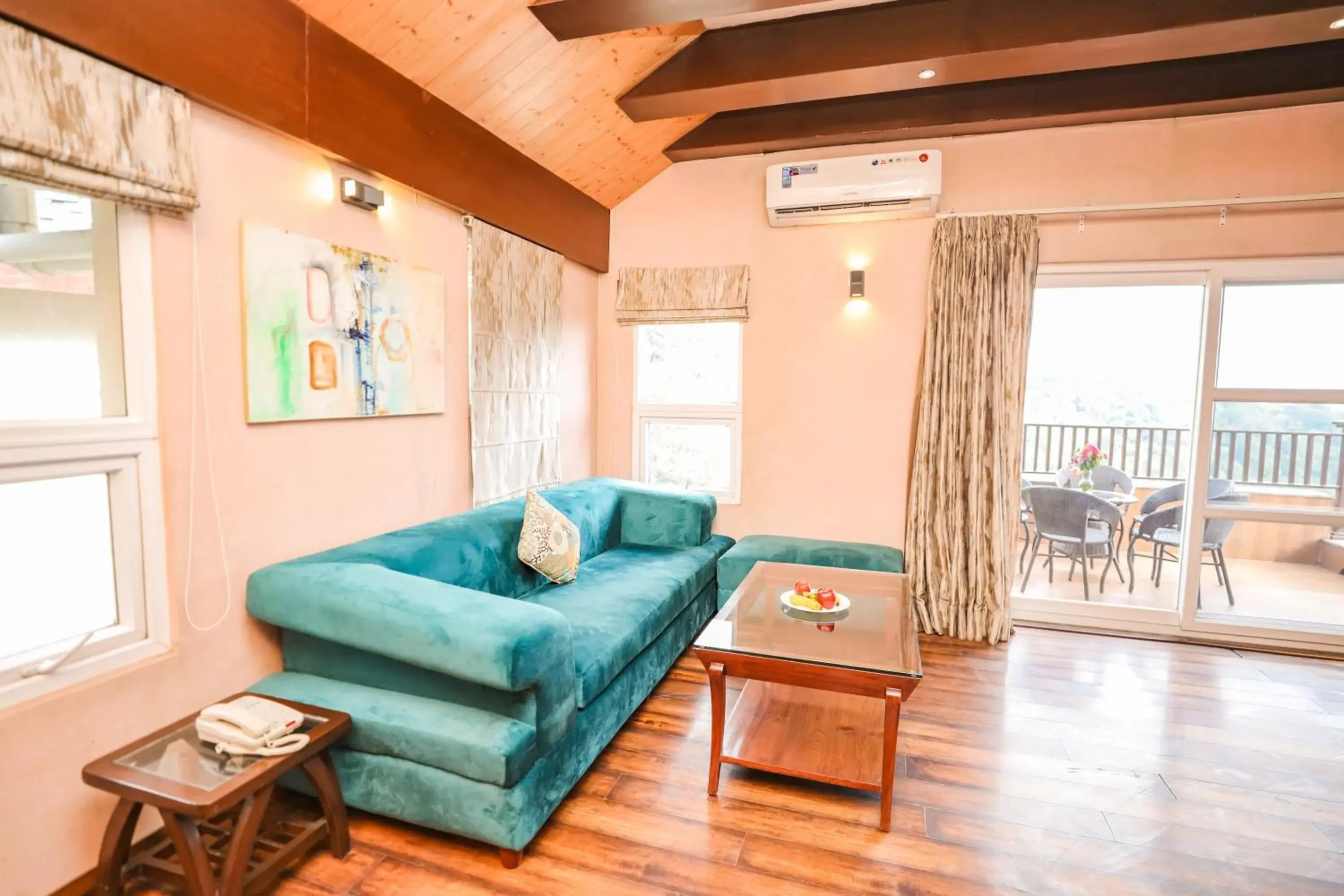 Living room in Regenta Resort Exotica Dharamshala on Hilltop Living room in Regenta Resort Exotica Dharamshala on Hilltop