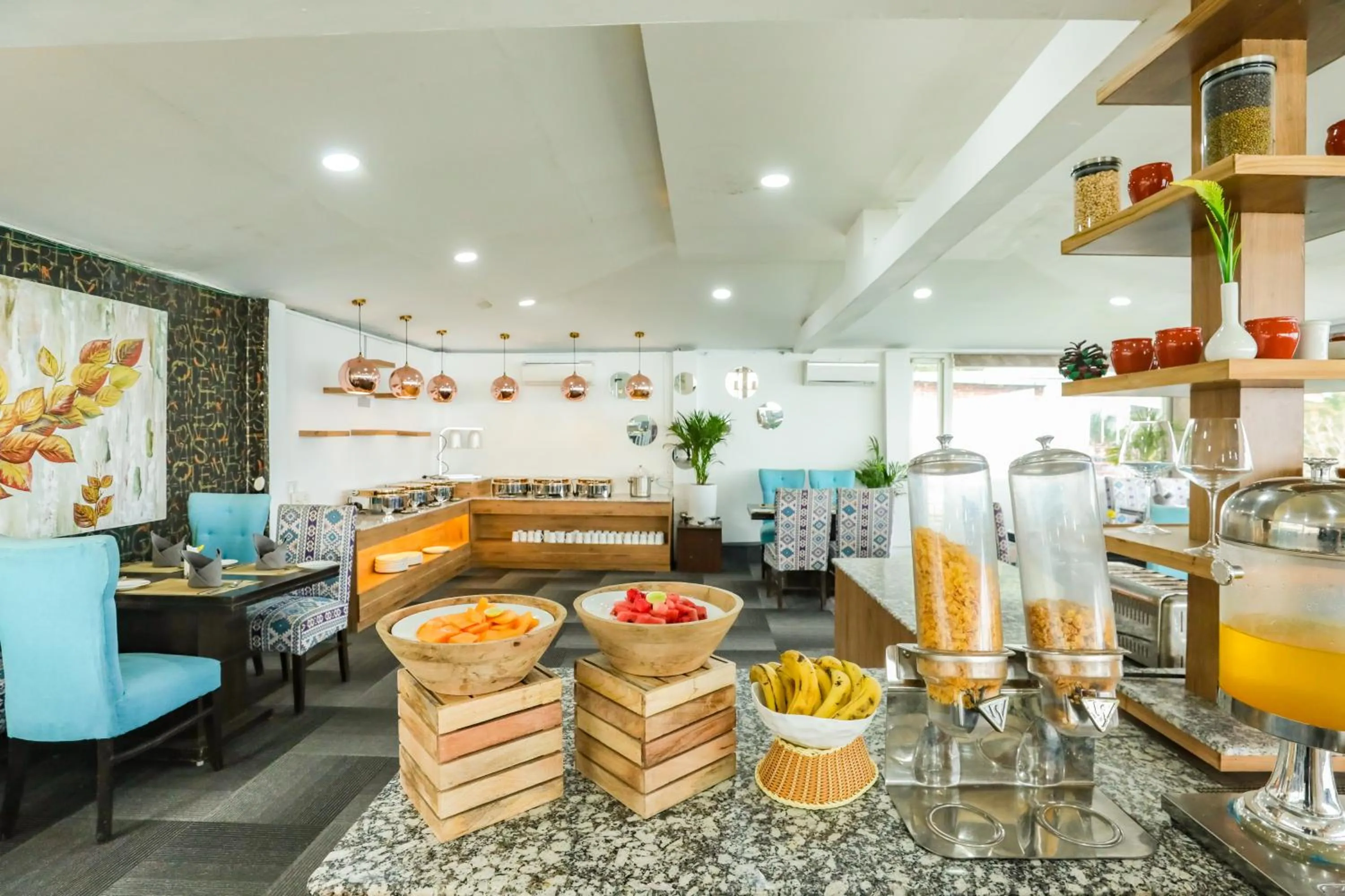 Restaurant/places to eat in Regenta Resort Exotica Dharamshala on Hilltop