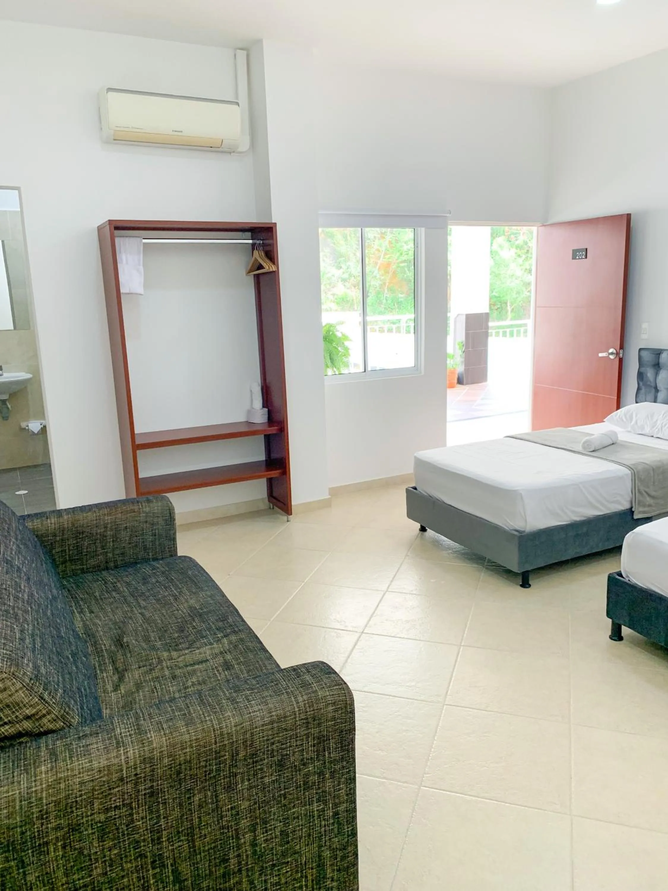 Bed in Hotel Santorini