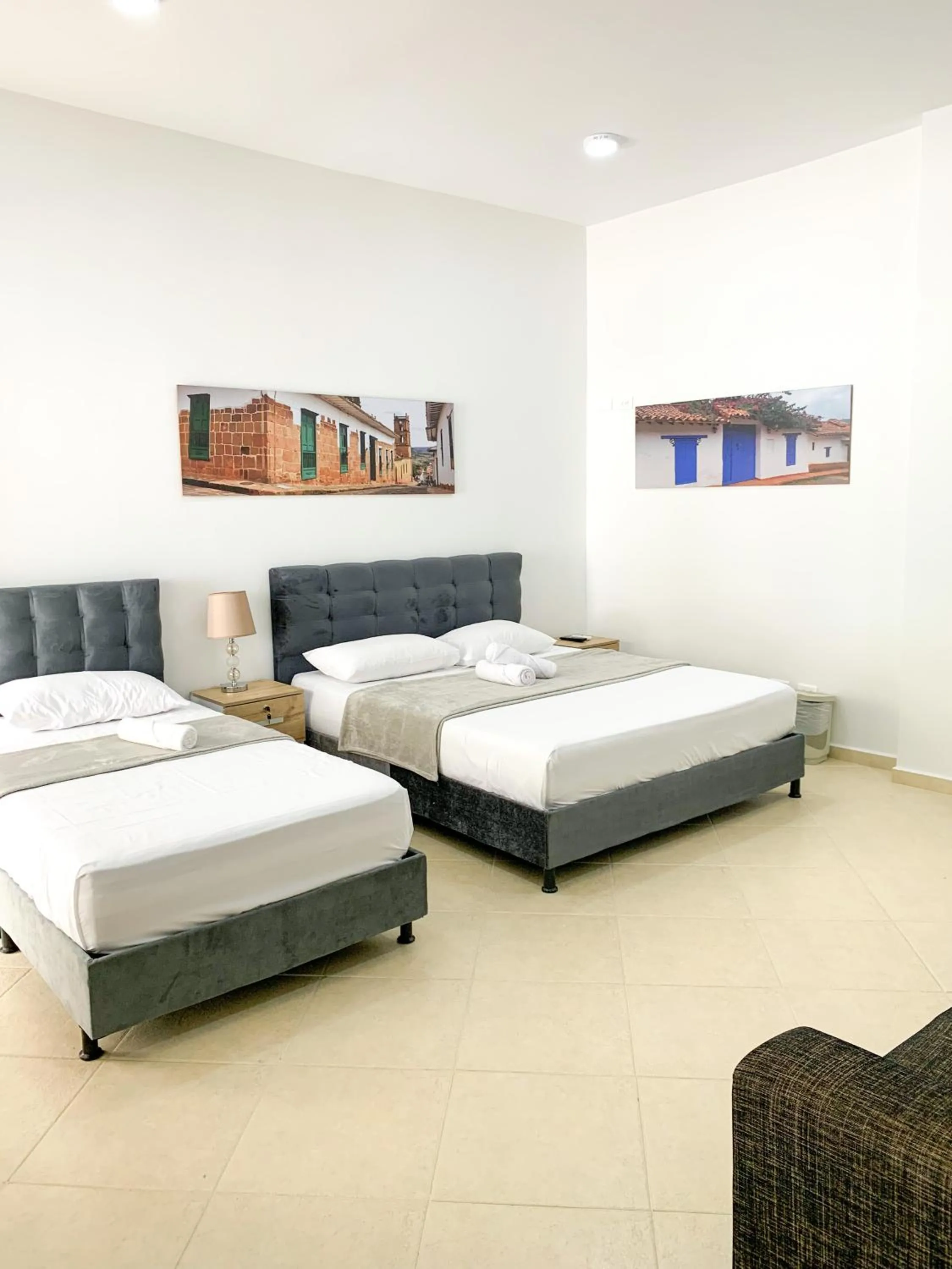 Bed in Hotel Santorini