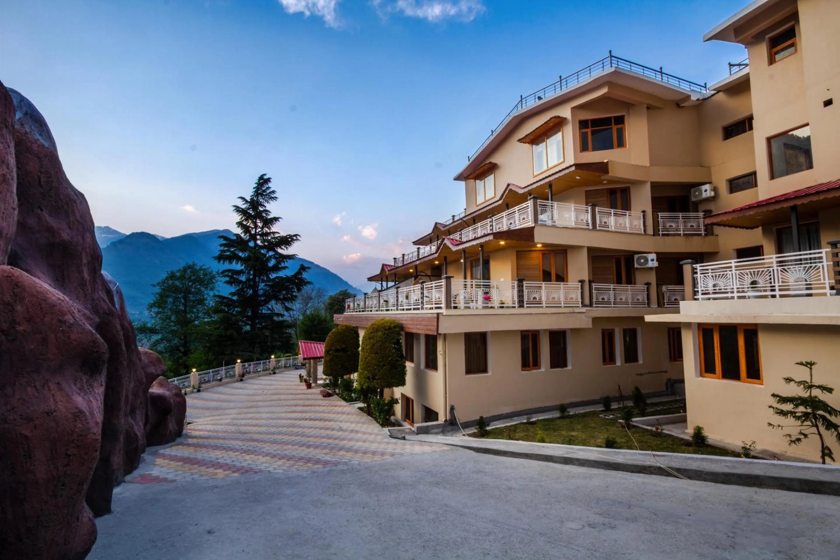 Property building in Anand Vardhan Resorts