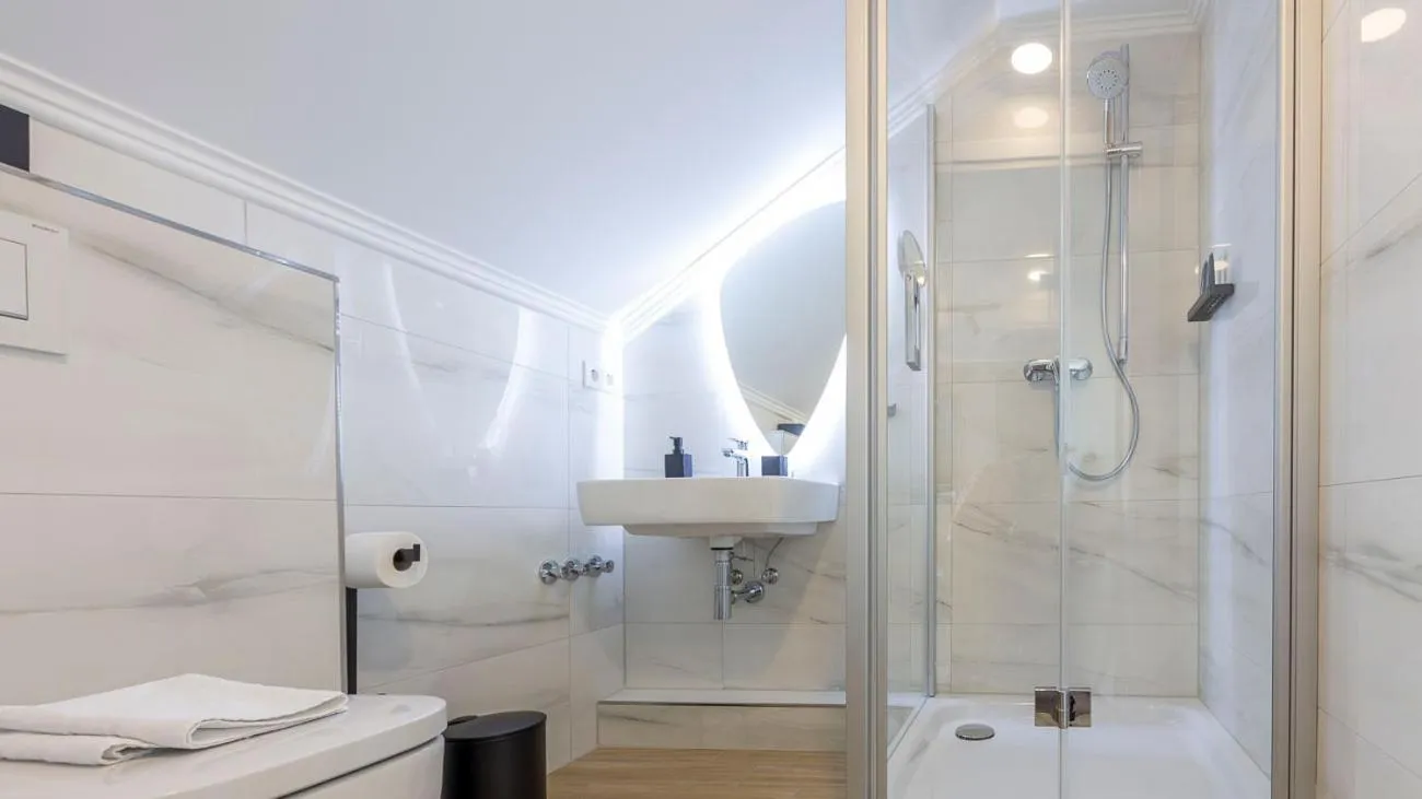 Delphi Hotel & Restaurant