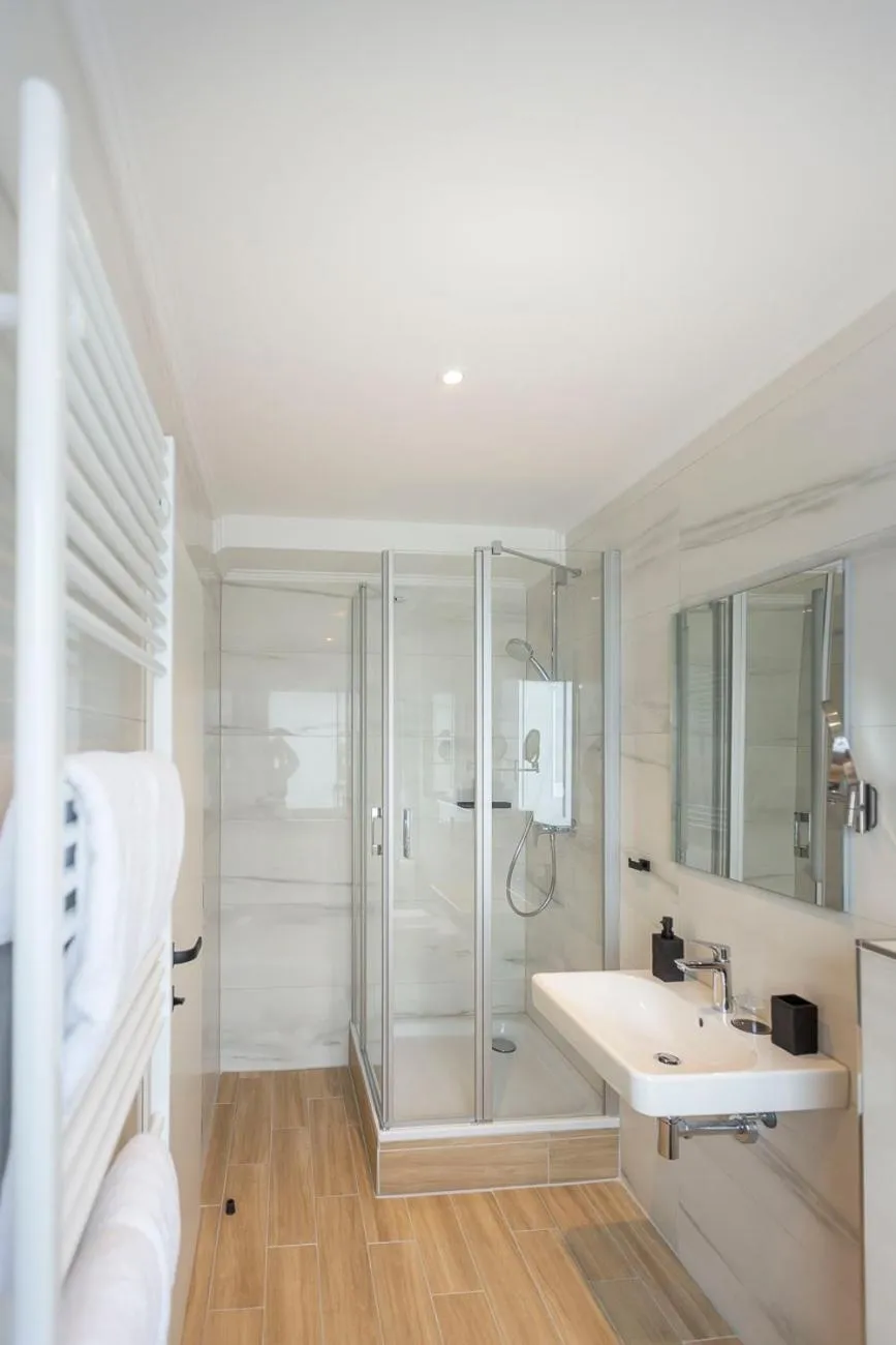 Delphi Hotel & Restaurant