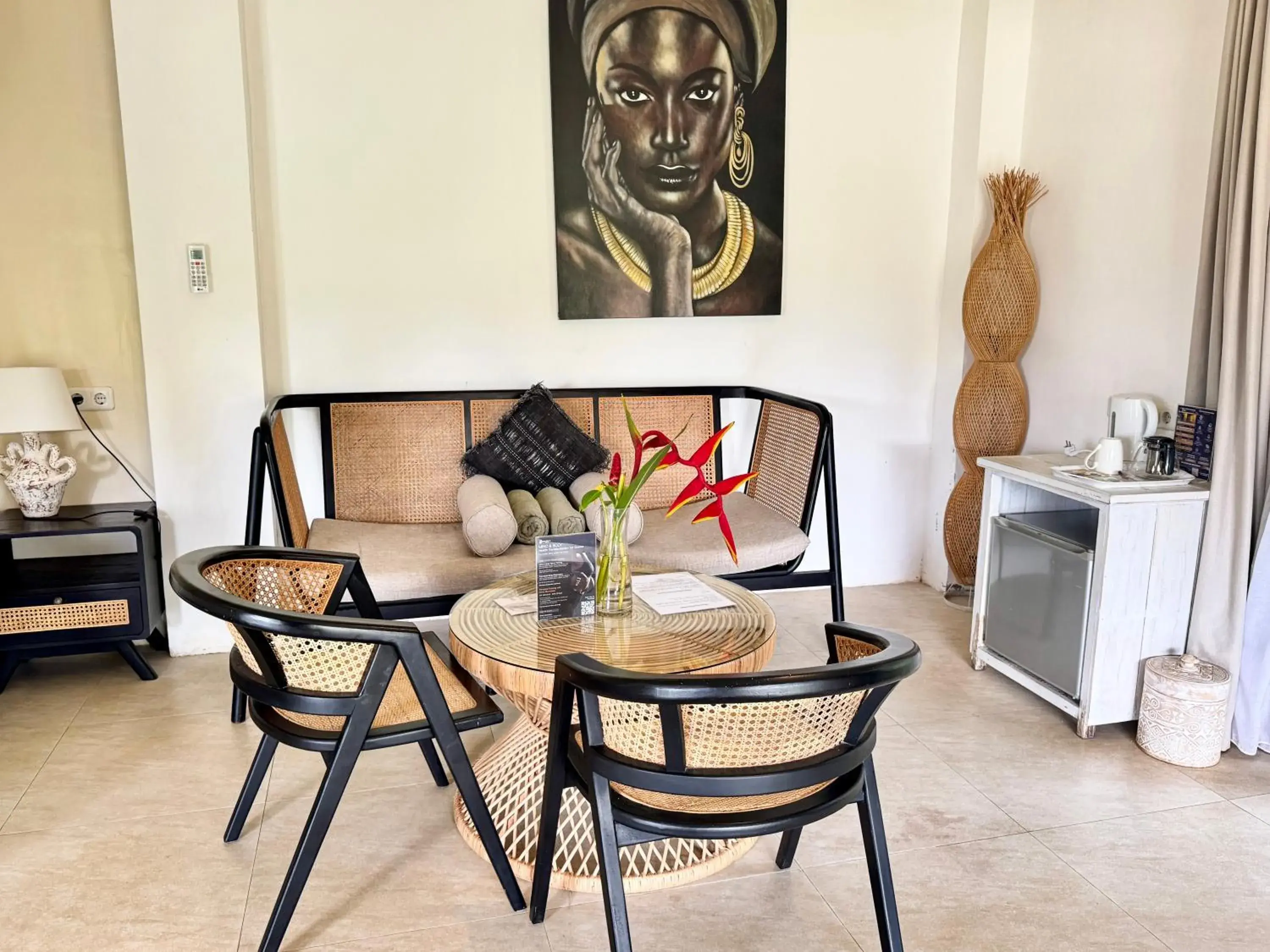 Living room in Hot Stone Club Ubud Living room in Hot Stone Club Ubud