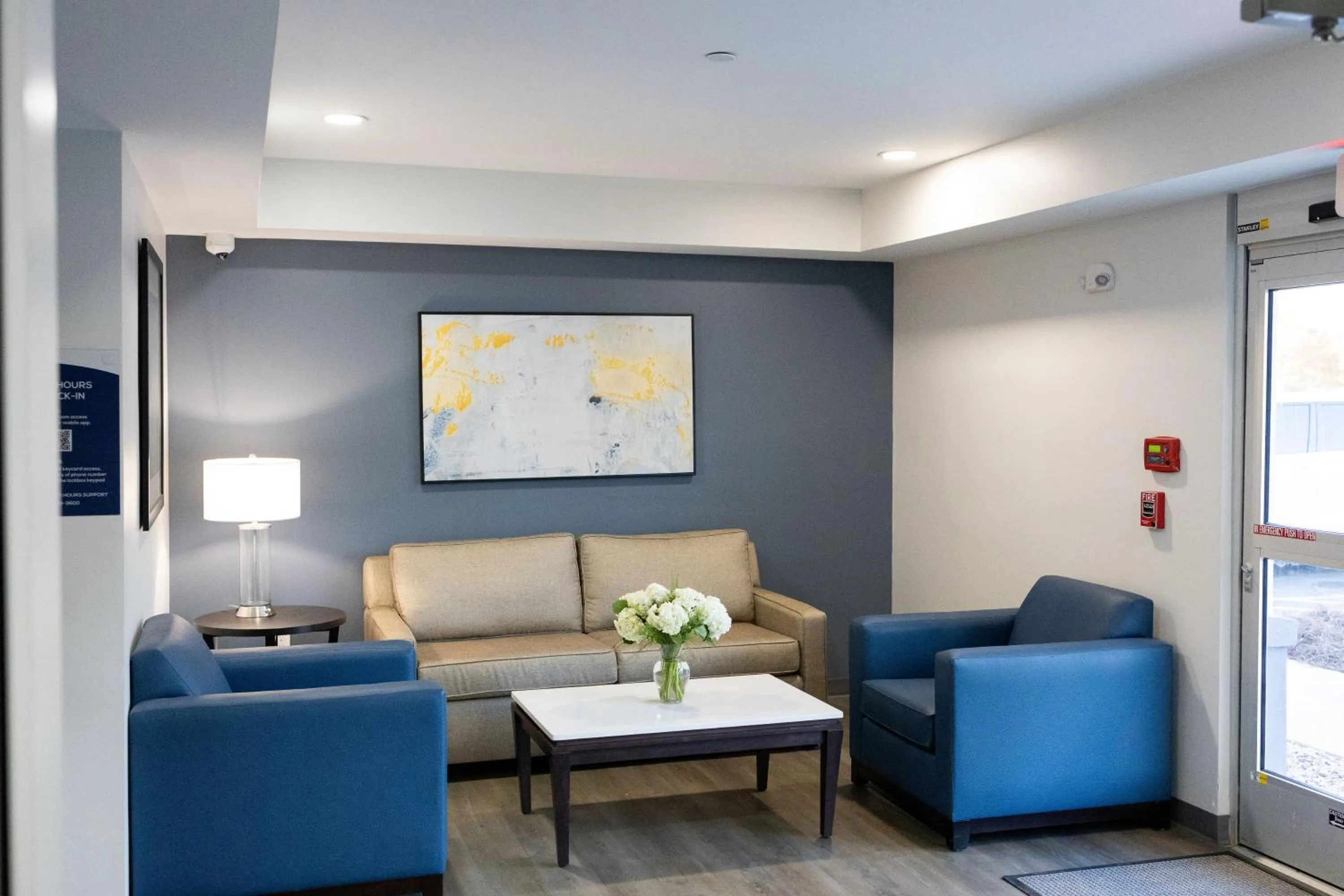 Seating area in stayAPT Suites Montgomery