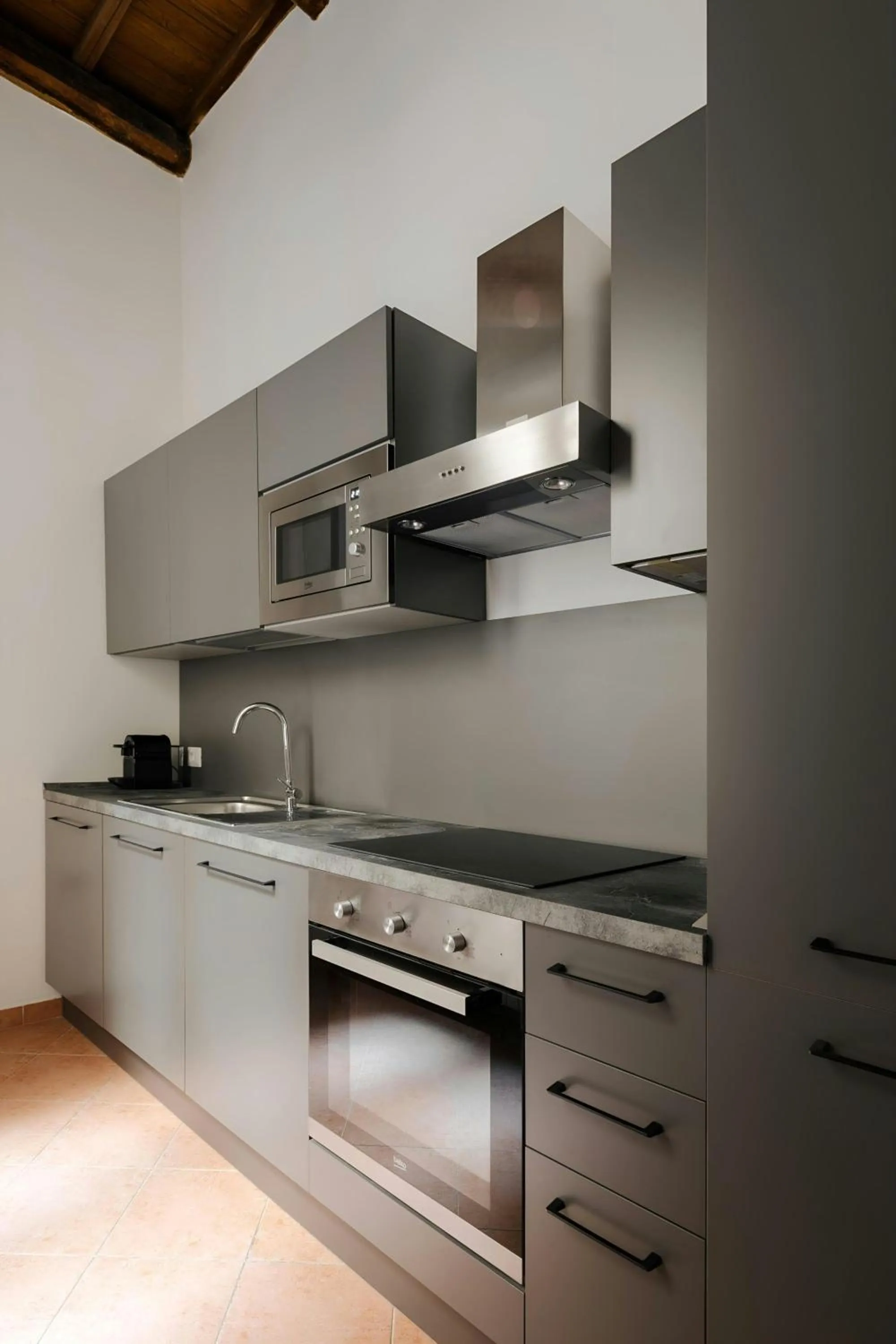 Kitchen or kitchenette in Sonder by Marriott Bonvoy Piazza Venezia Apartments