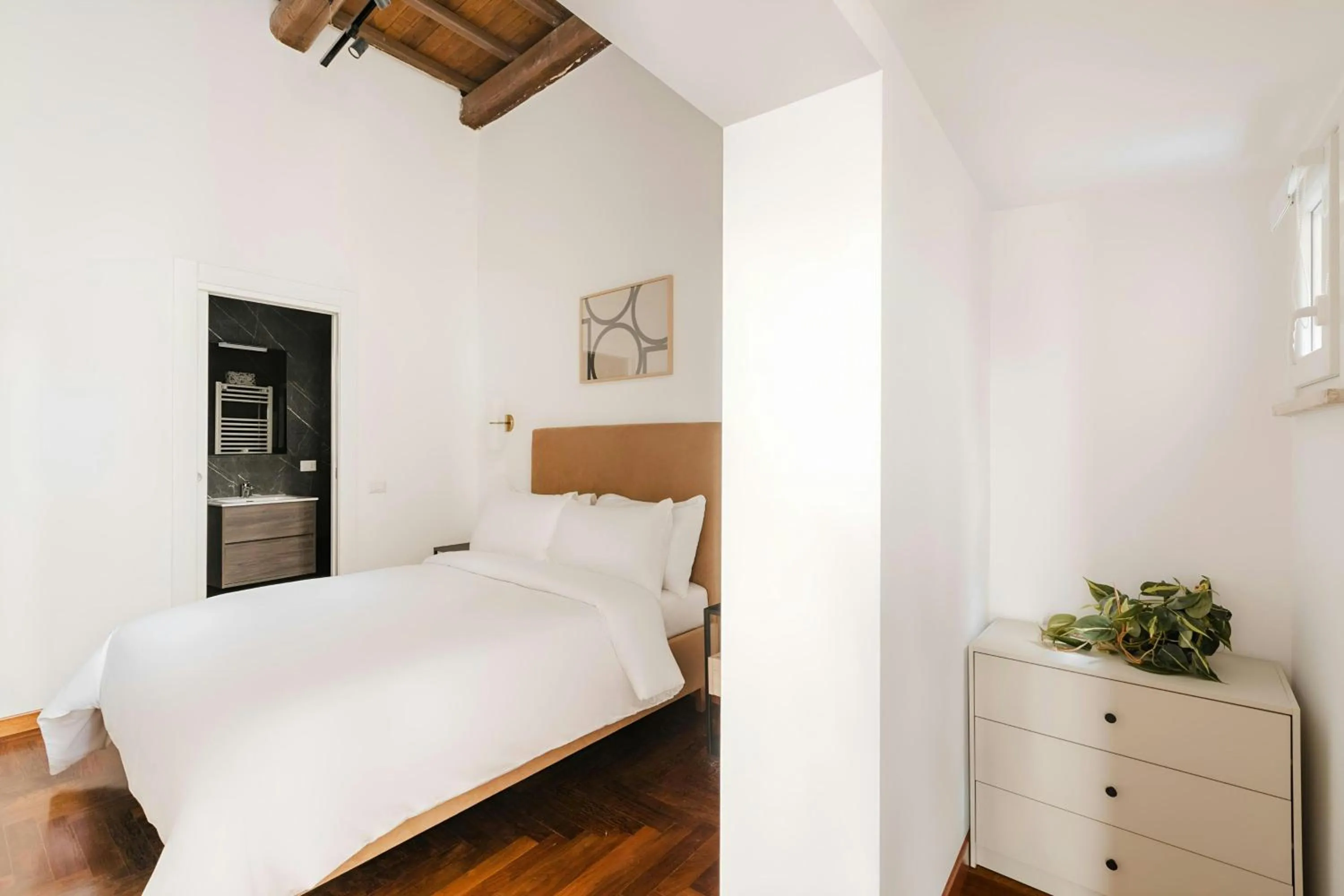 Bedroom, Bed in Sonder by Marriott Bonvoy Piazza Venezia Apartments