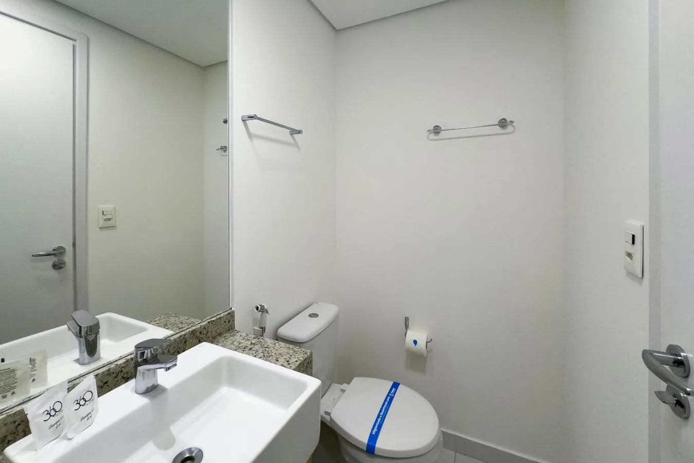 Bathroom in 360 Brooklin