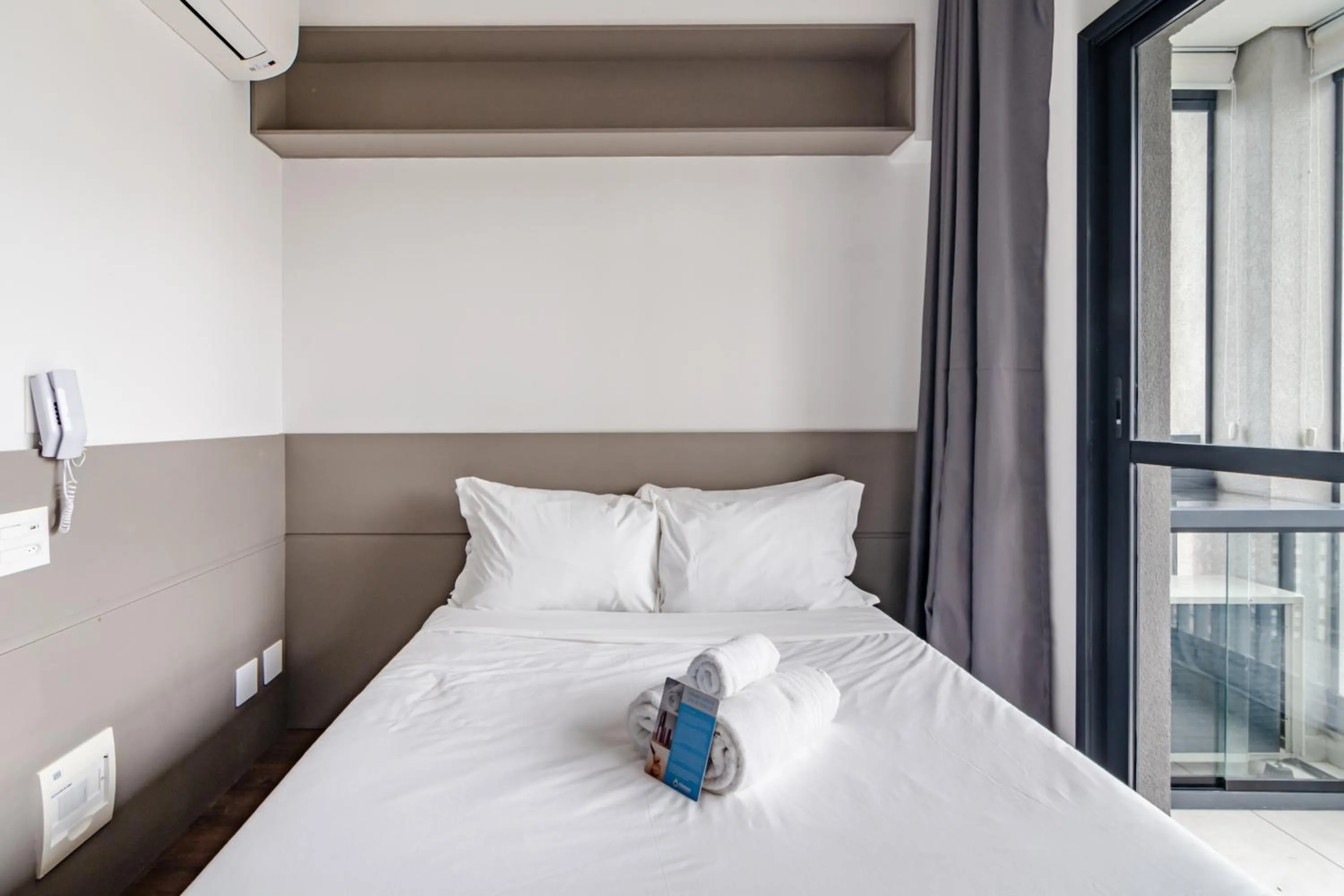 Bed in 360 Brooklin