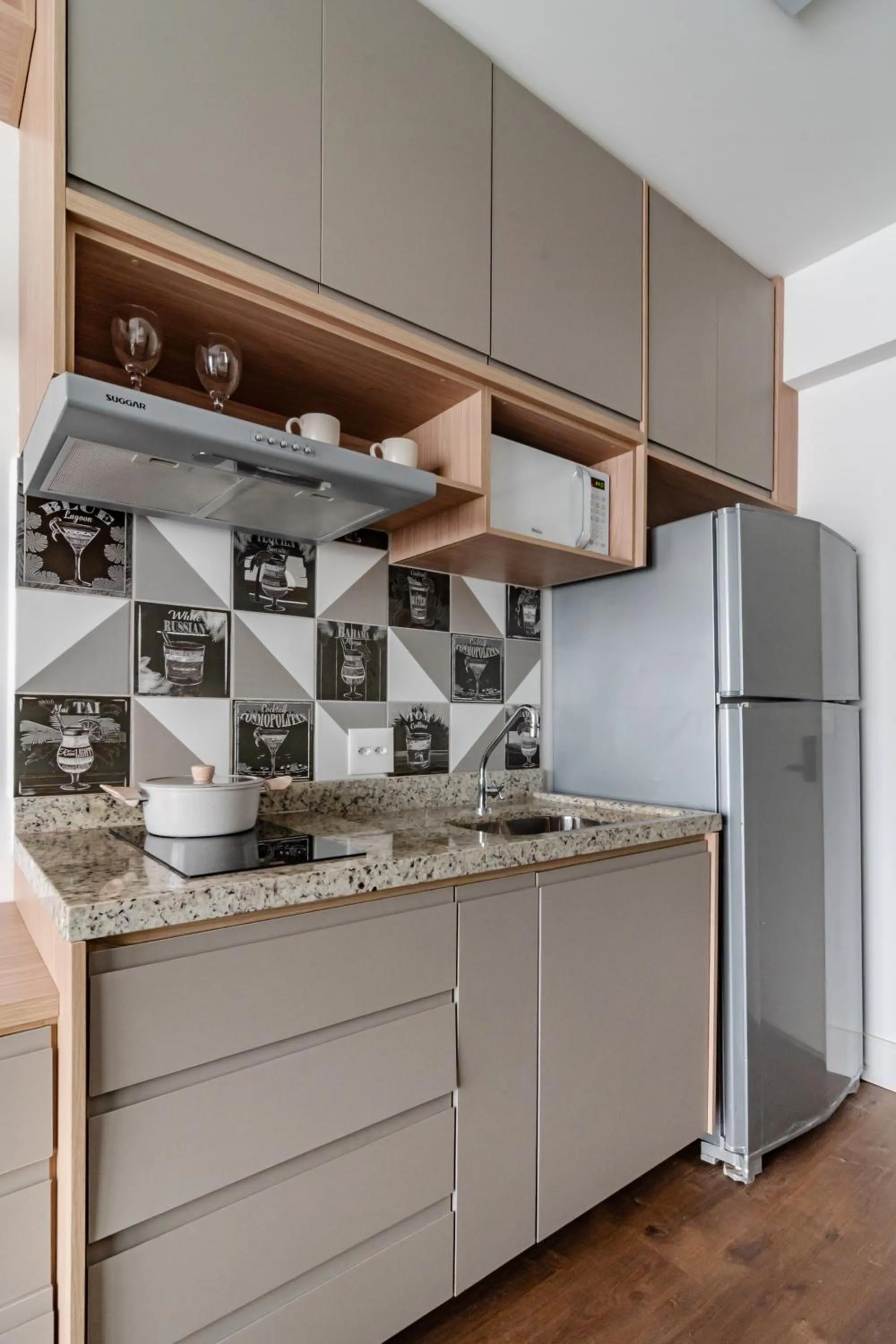 Kitchen or kitchenette in 360 Brooklin