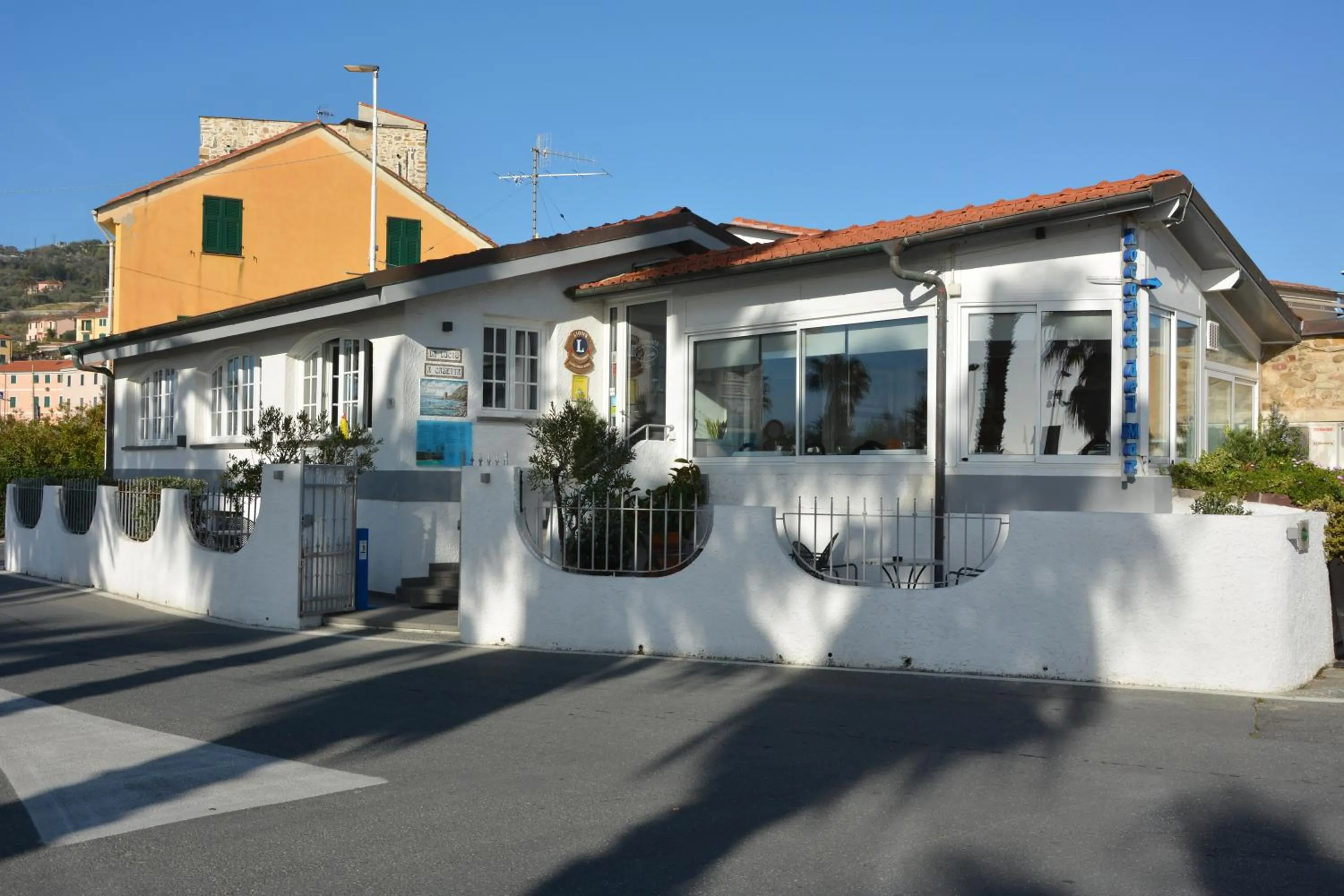 Property building in Ca' del Mar