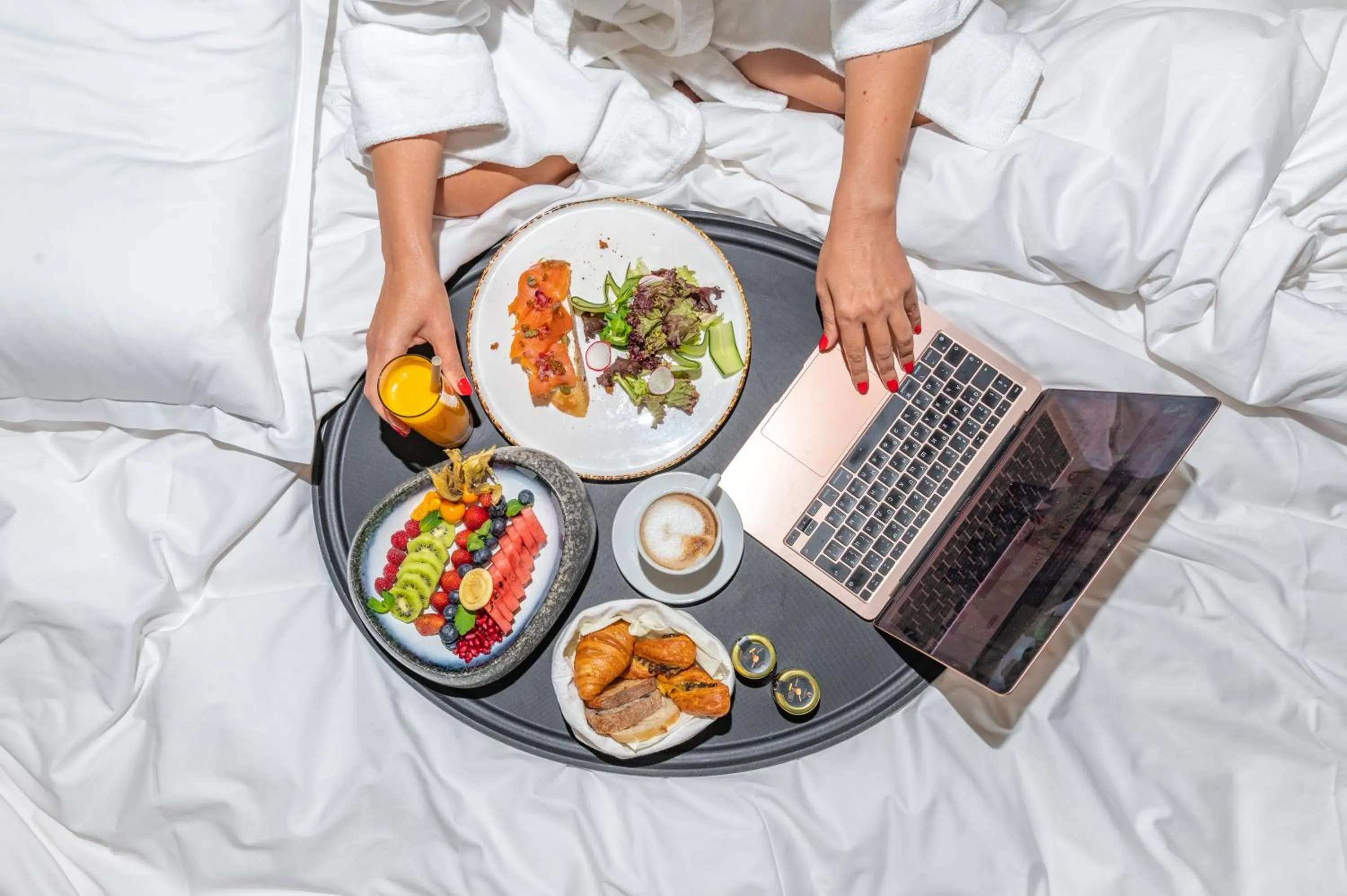 group of guests, Bed in VIZUALIZA Residence Hotel