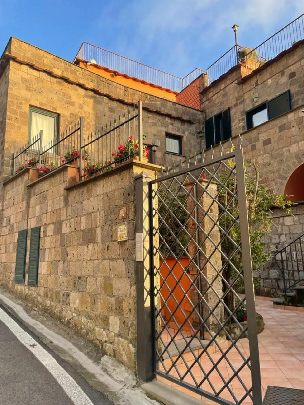 Property building in Residence l'Incanto Property building in Residence l'Incanto