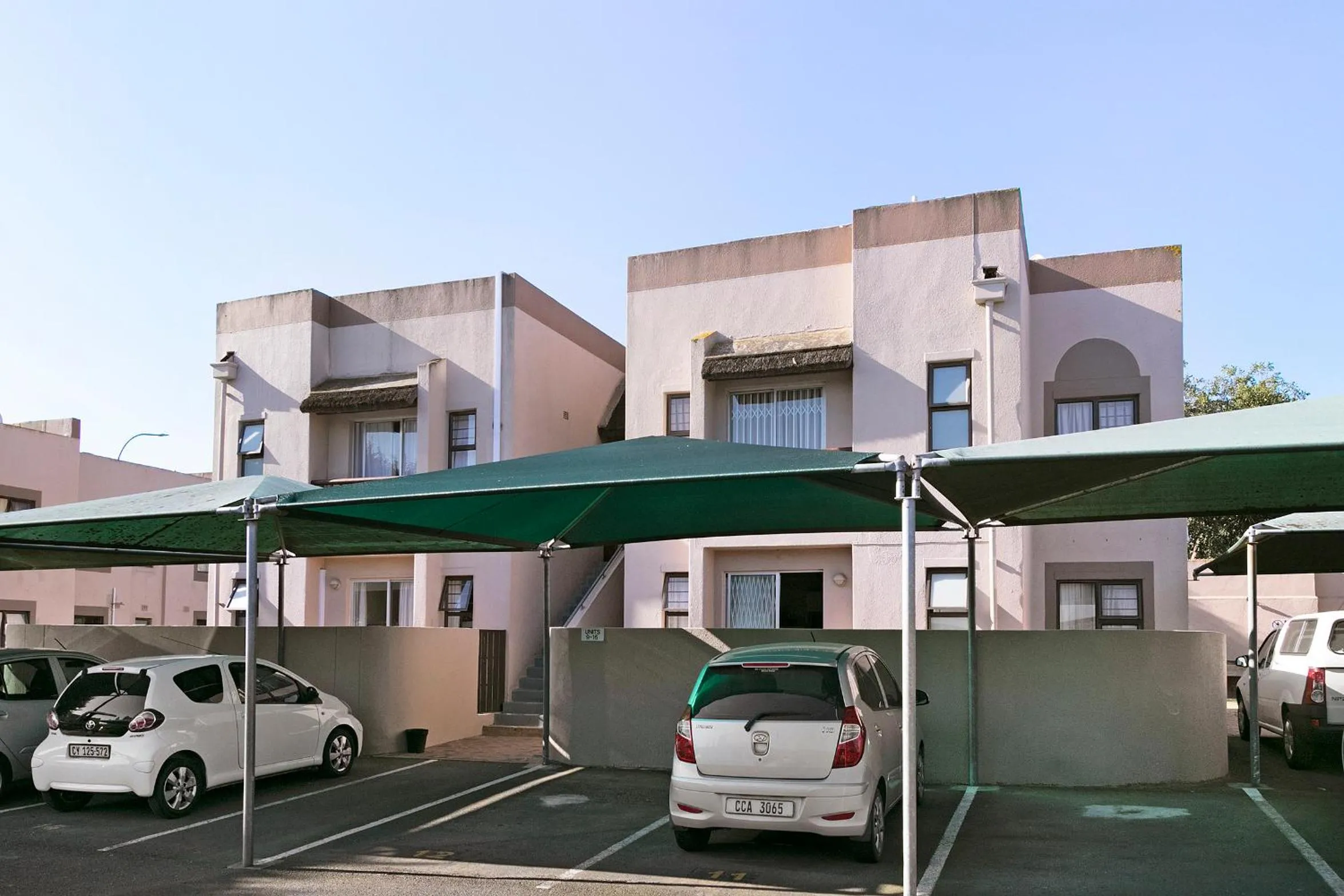 Parking in Serengeti selfcatering apartments Perfect Stay