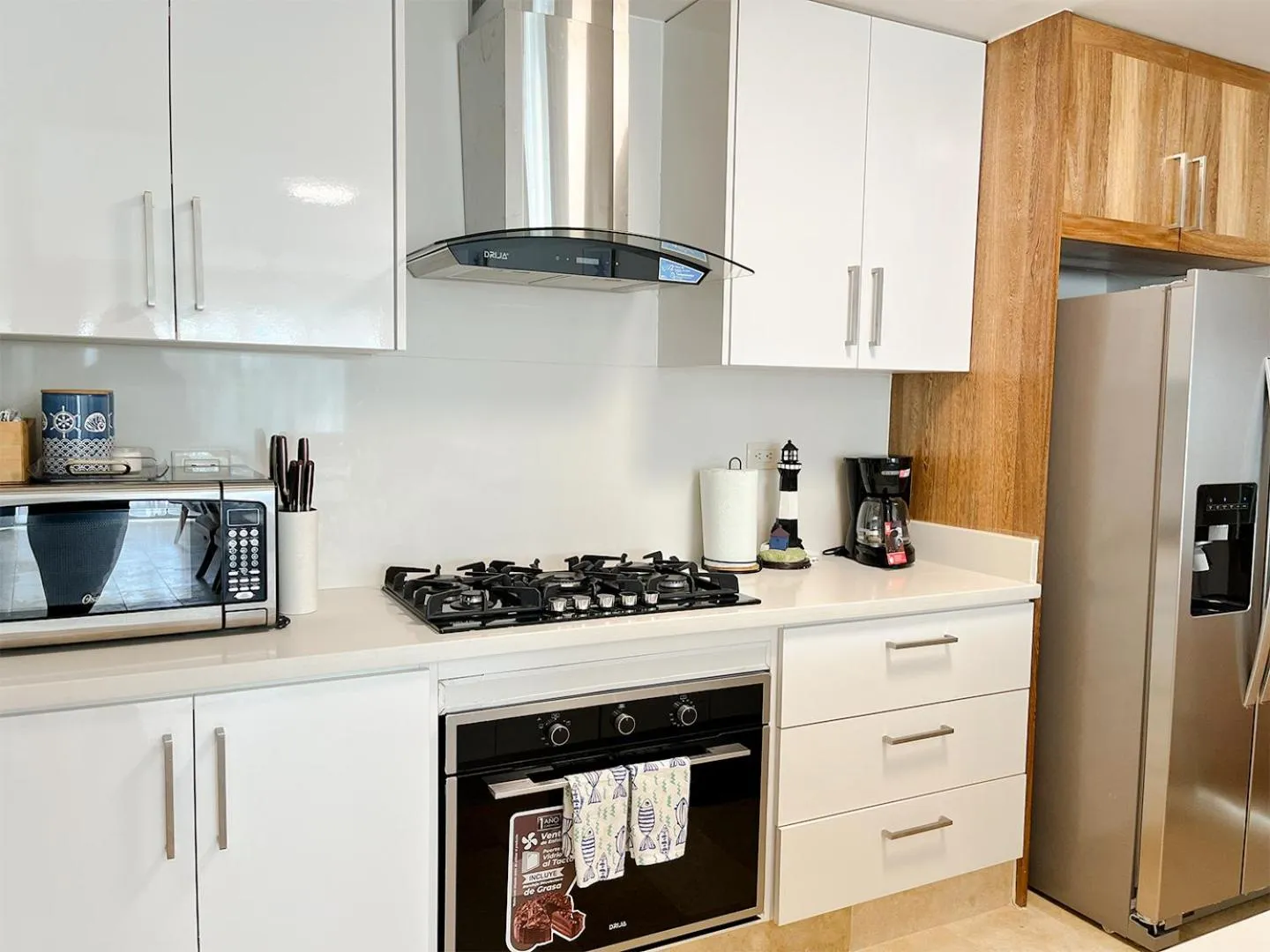 Kitchen or kitchenette in Xeliter Green One Playa Dorada