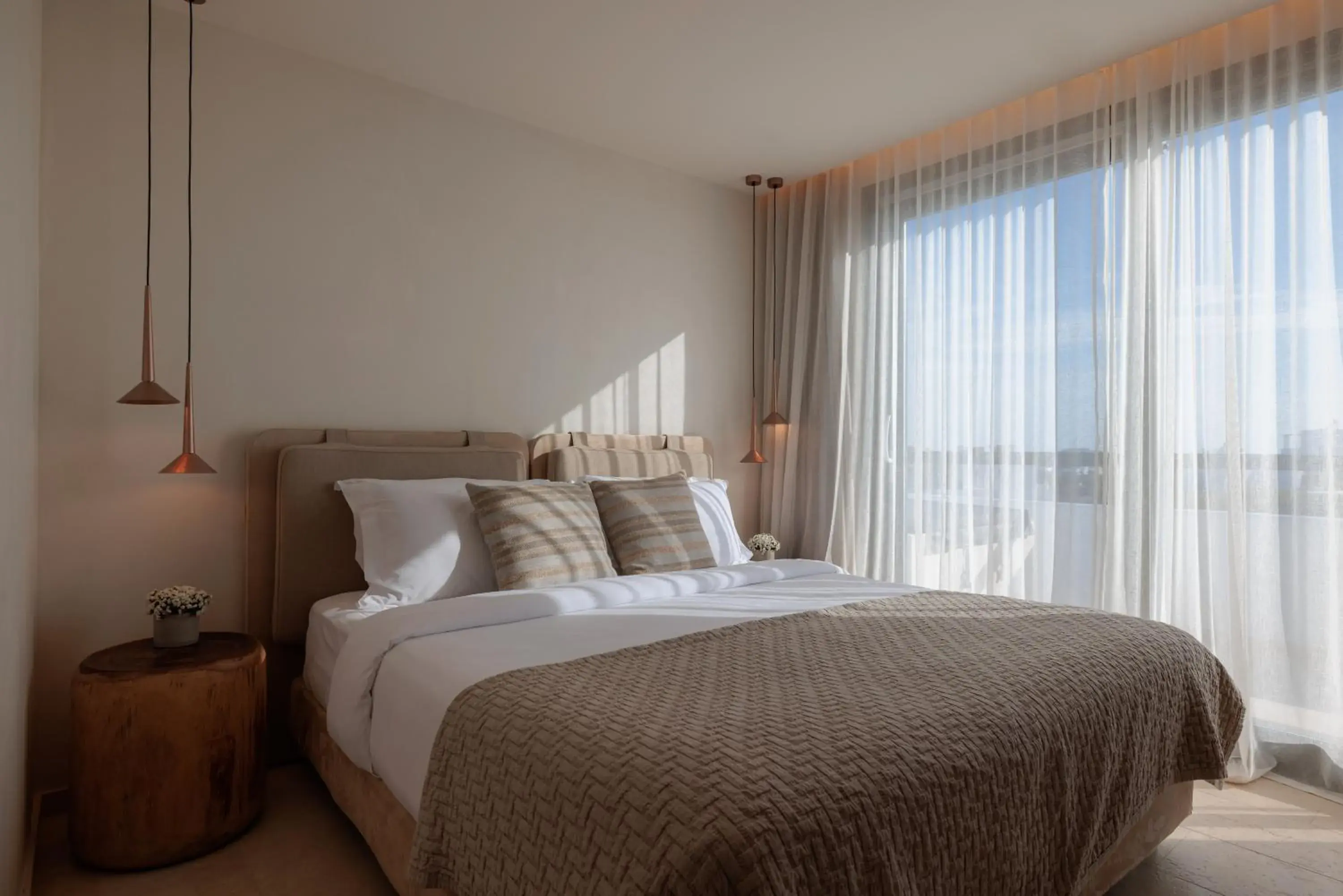 Deluxe Double with Outdoor Jetted Tub & Sea View in Asty Mykonos Hotel & Spa - World of One Hotel Group Deluxe Double with Outdoor Jetted Tub & Sea View in Asty Mykonos Hotel & Spa - World of One Hotel Group