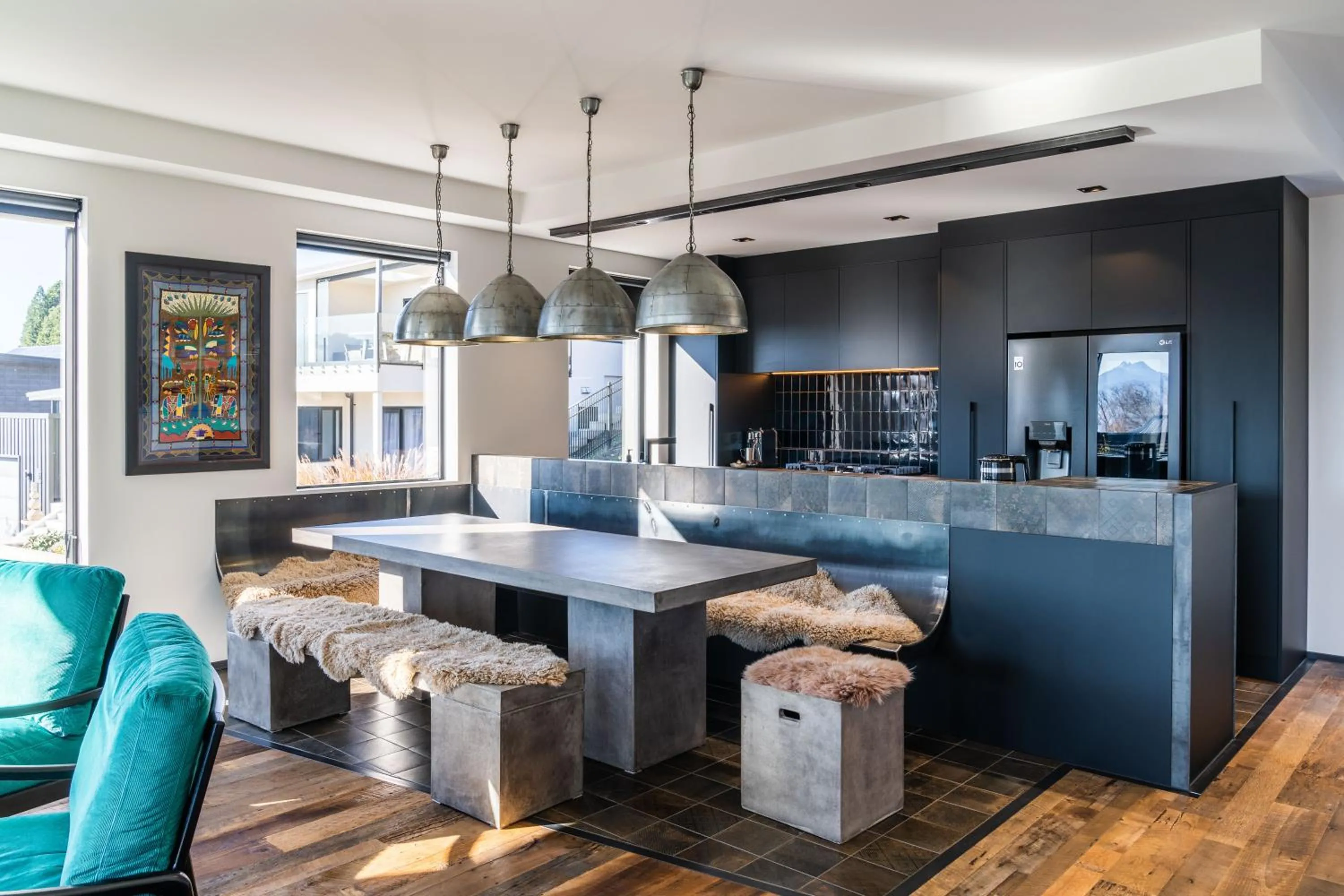 Kitchen or kitchenette in Hukamanu Lodge