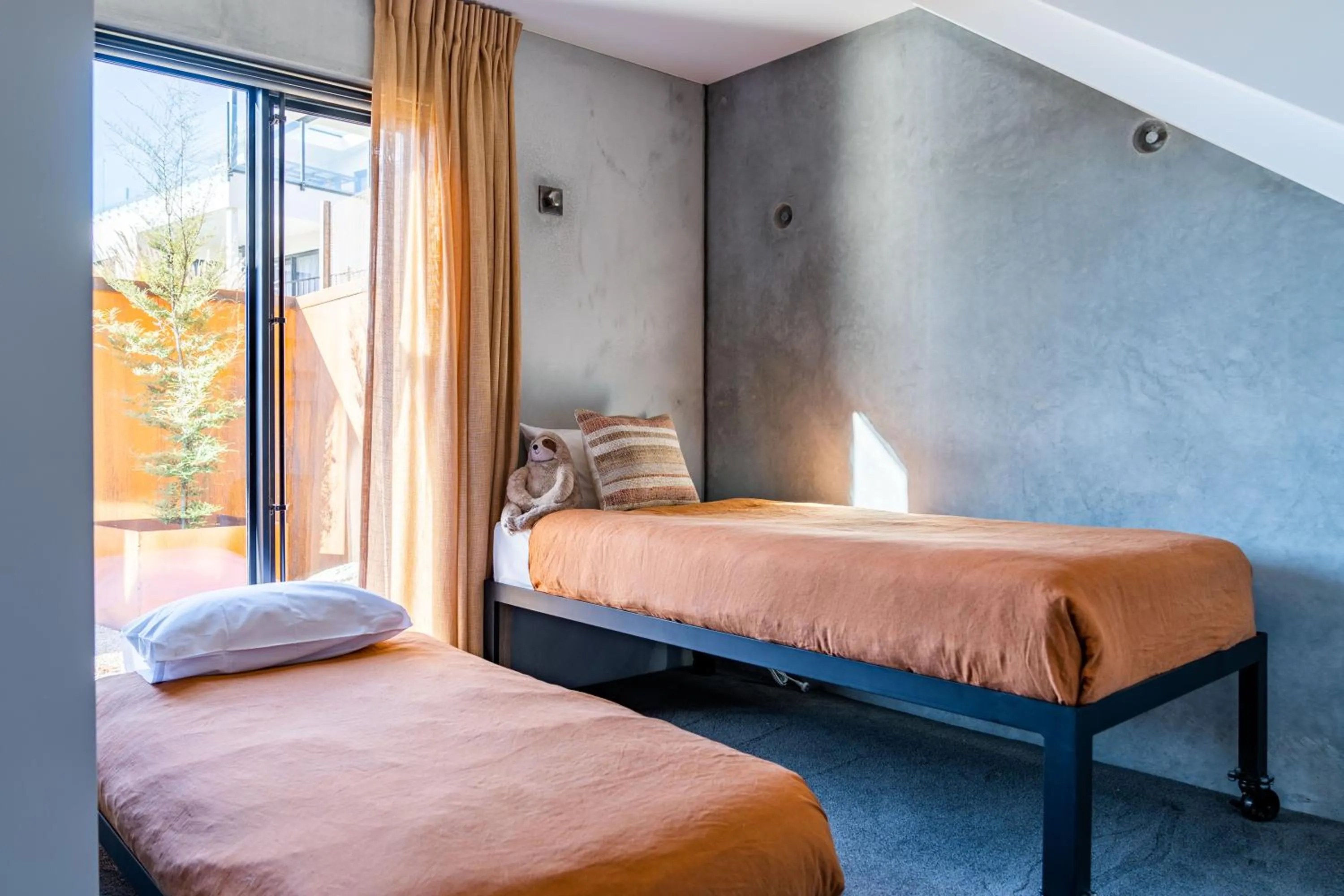 Bed in Hukamanu Lodge
