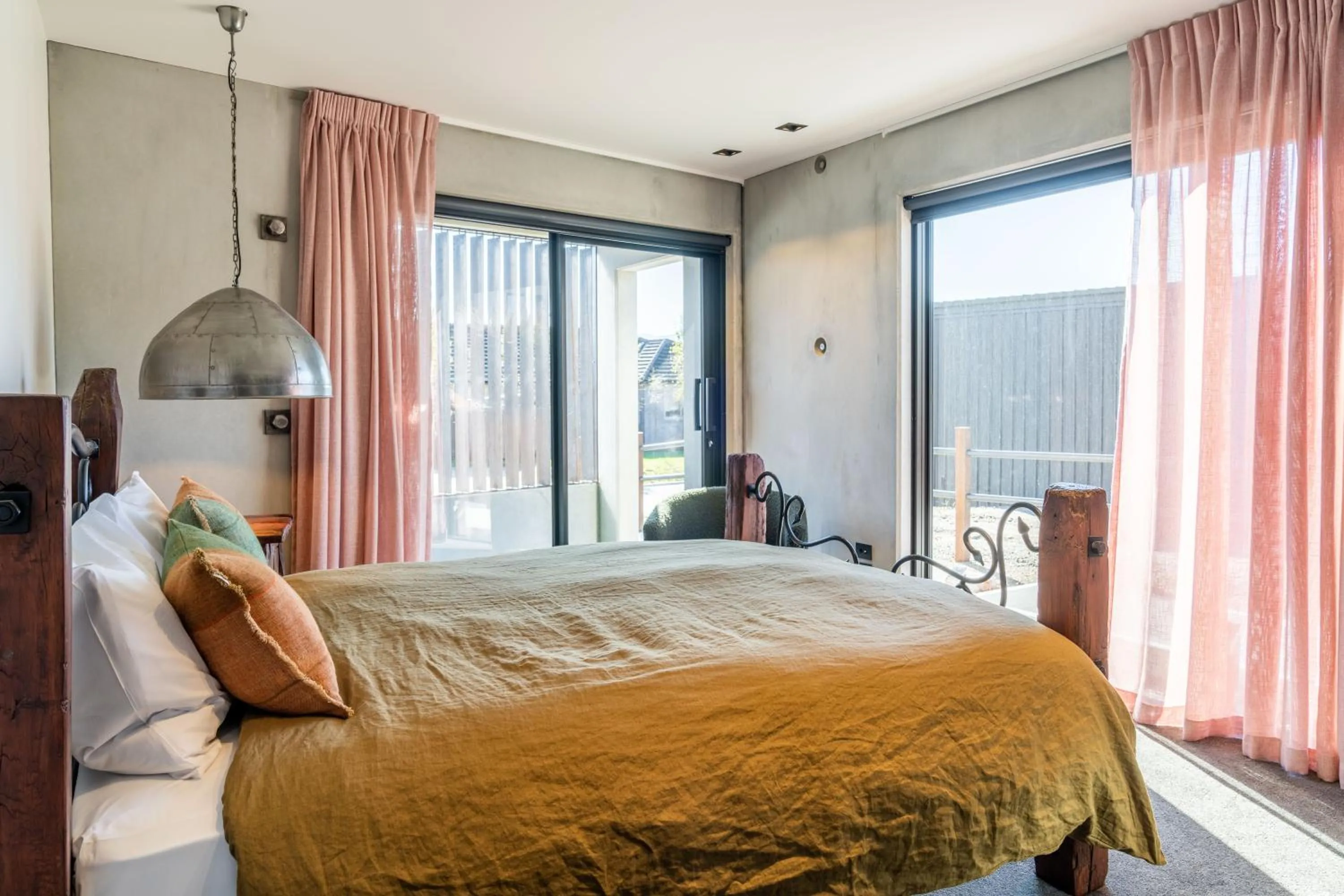 Bed in Hukamanu Lodge