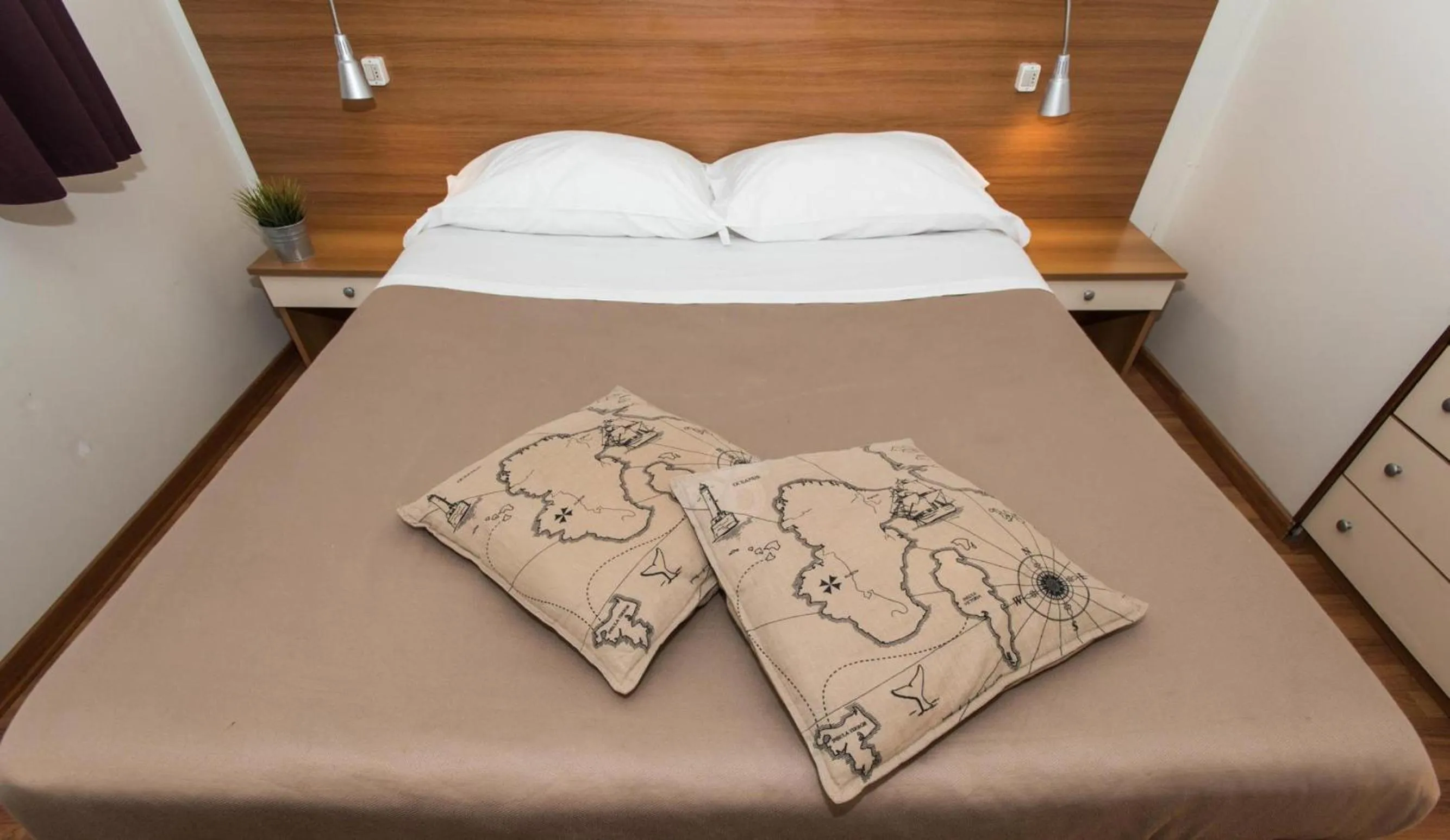 Bed in Happy Village & Camping