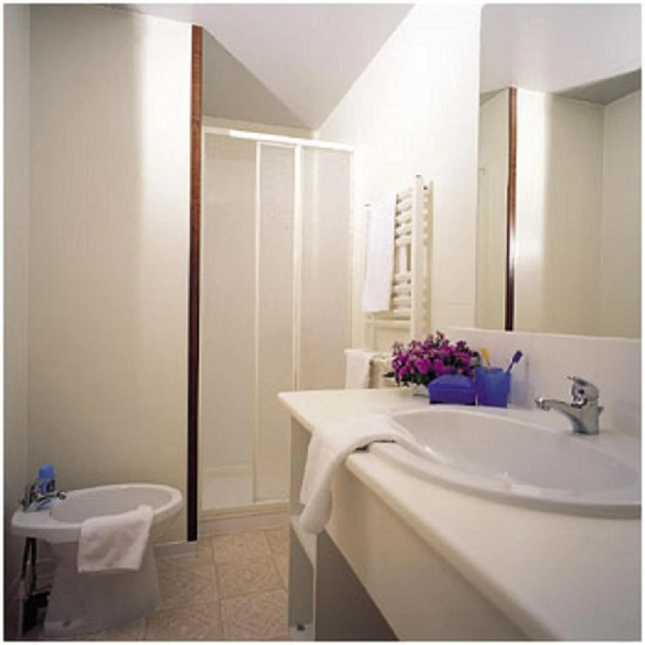 Shower in Happy Village & Camping