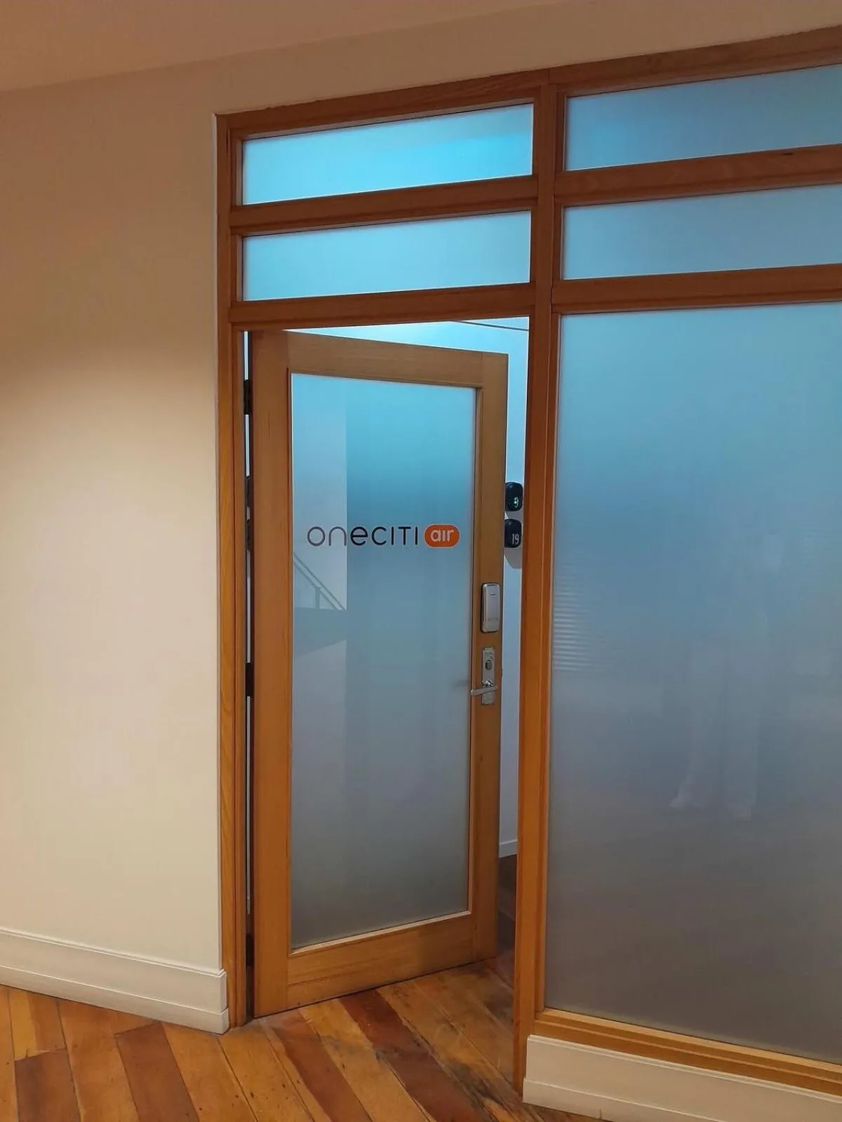 Stunning studio -Gym, Pool & Parking Zodiak Stays