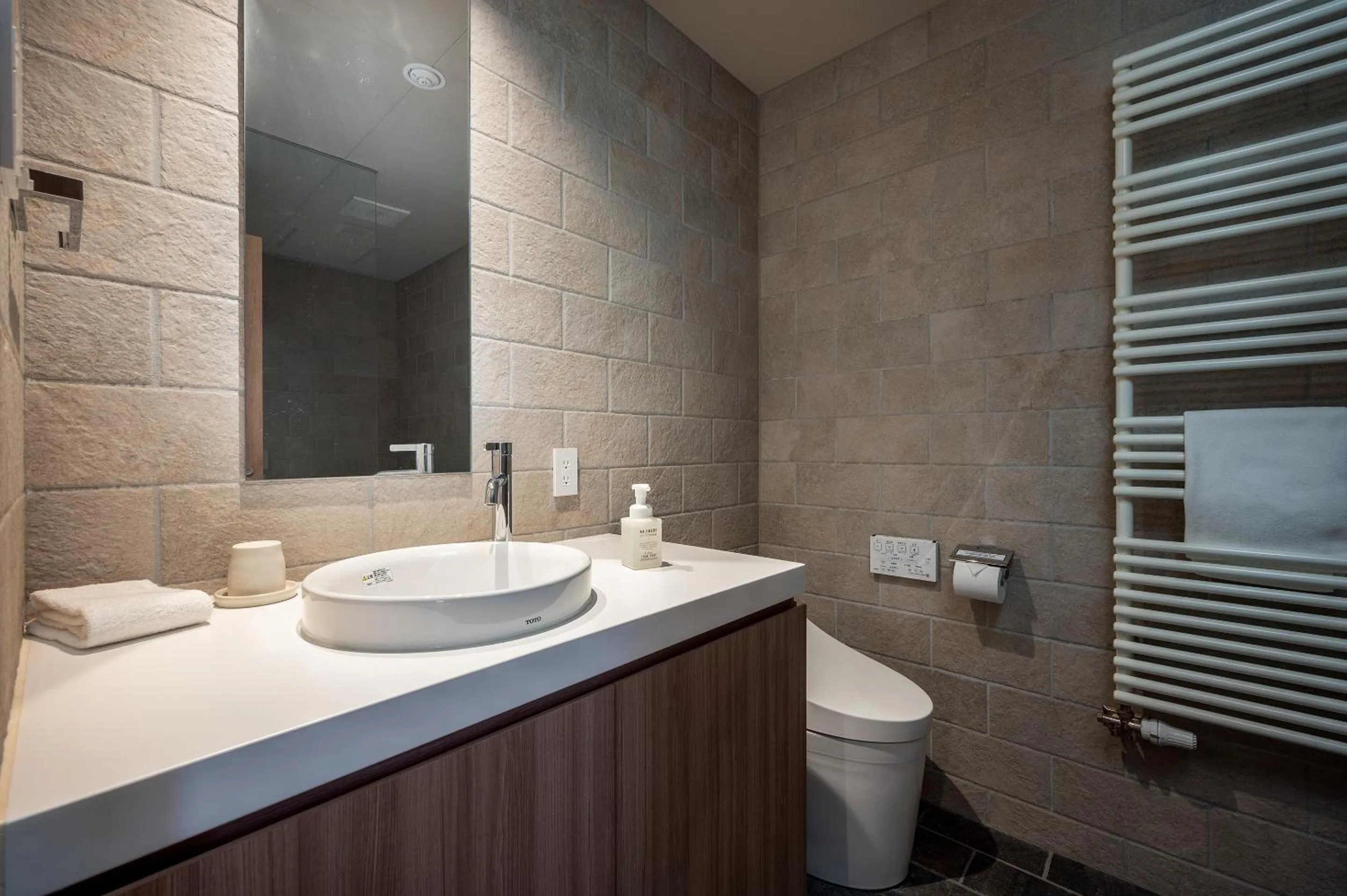 Bathroom in Kaku Place by H2 Life