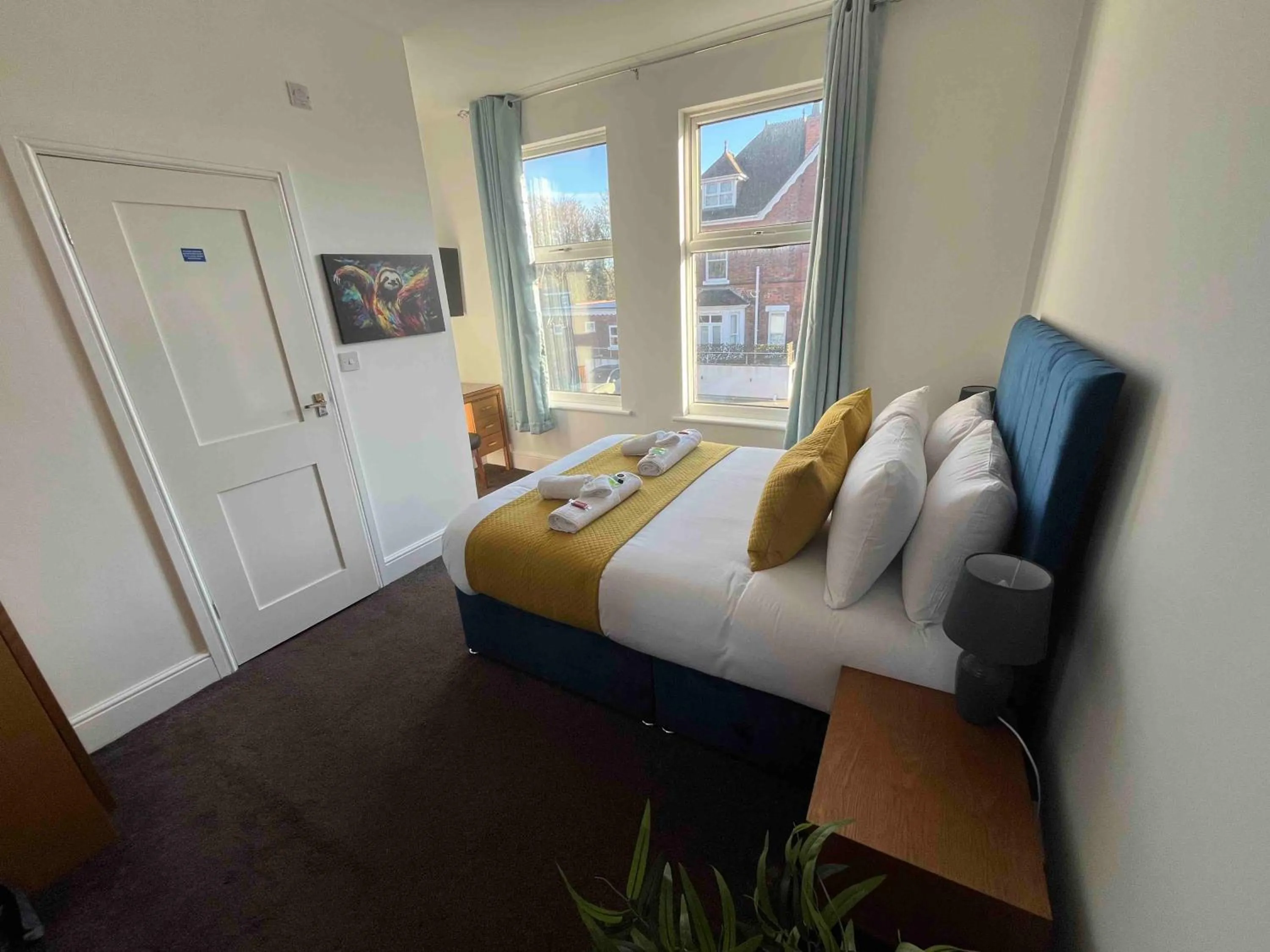 Bed in The Linden Leaf Rooms