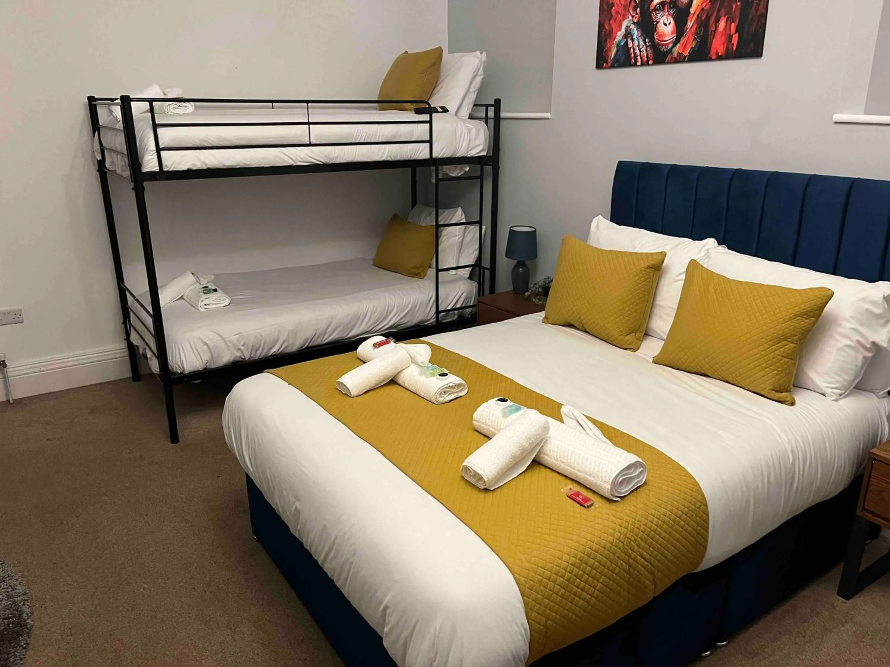 Bed in The Linden Leaf Rooms